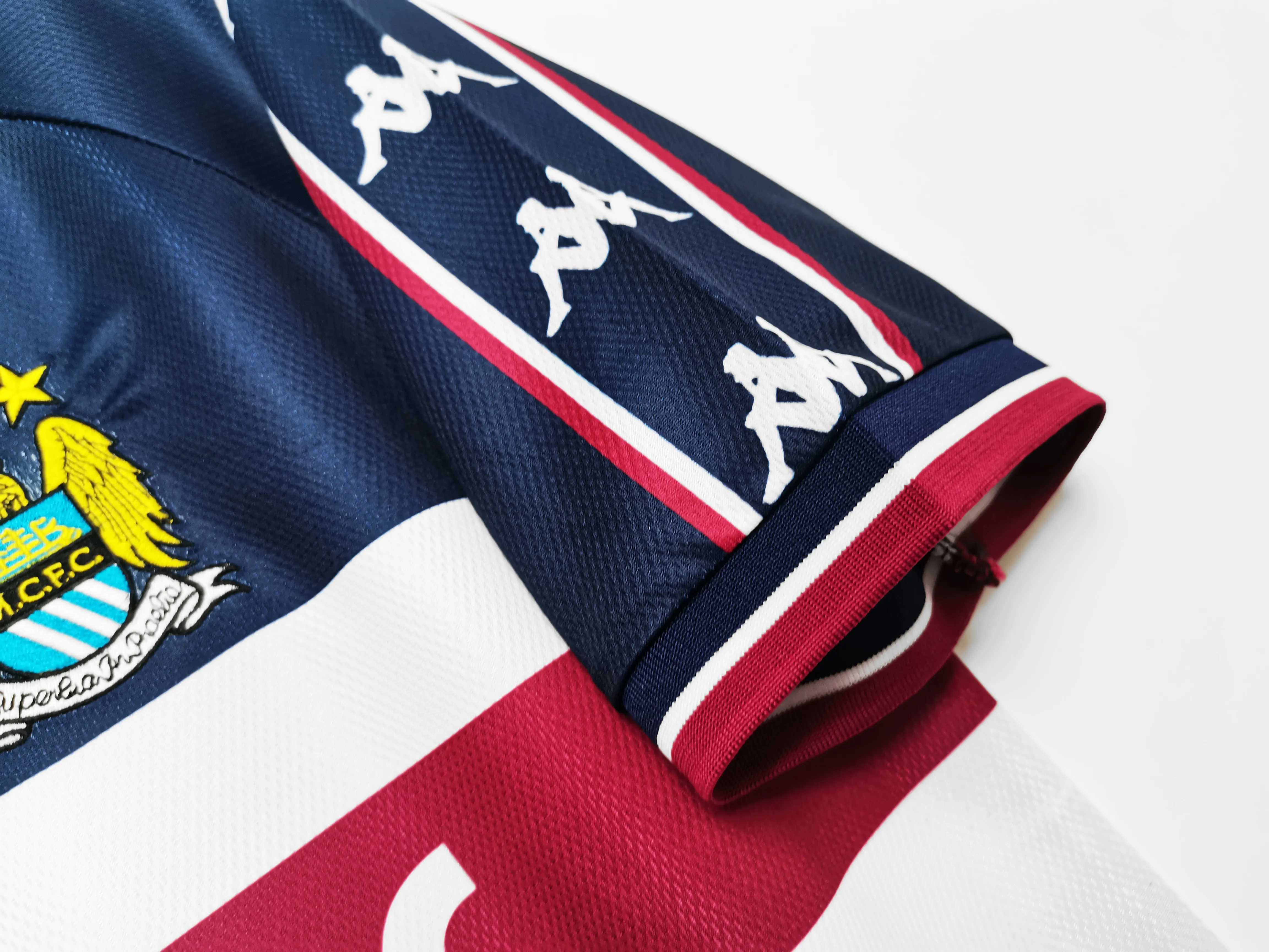 Retro Manchester City  97/98  Away