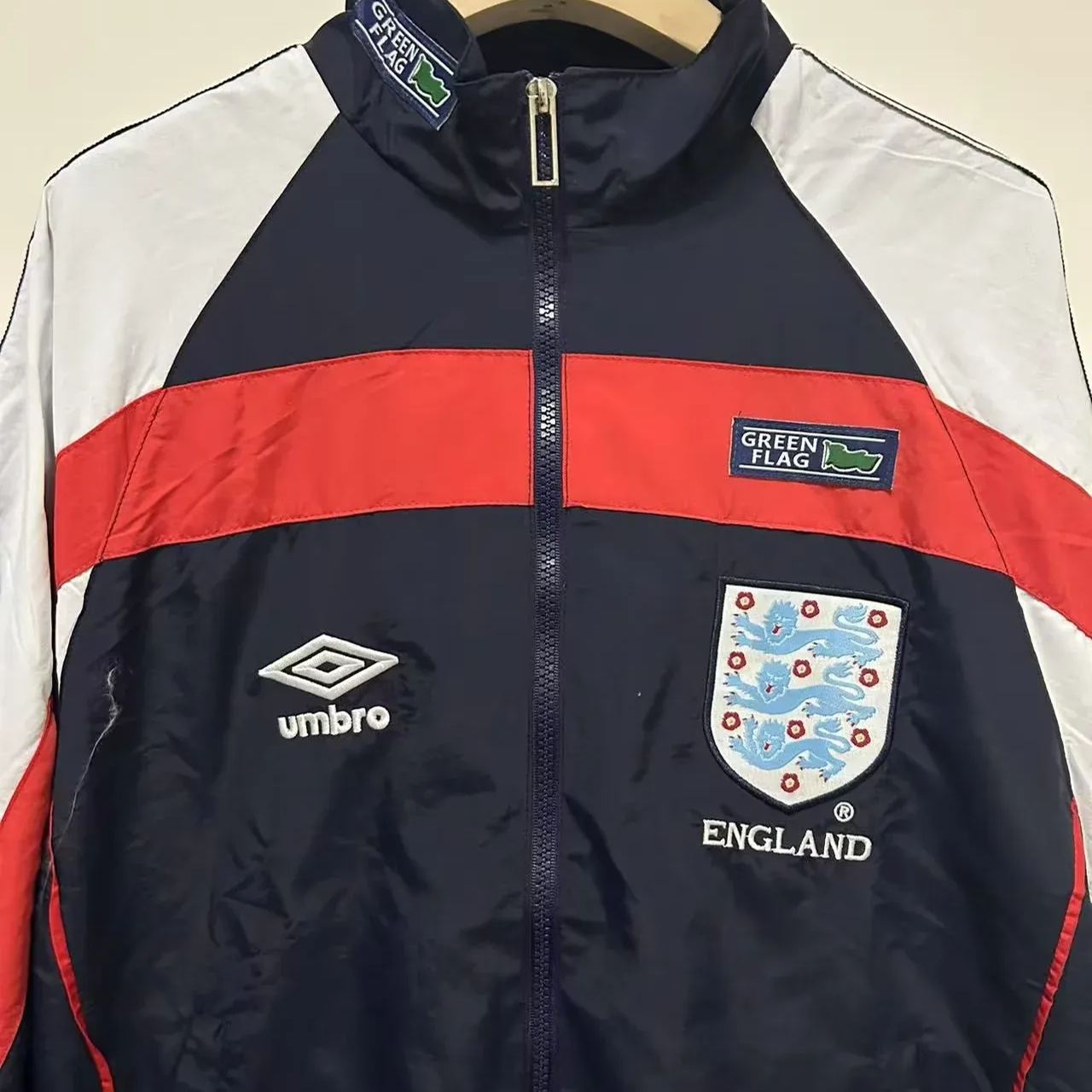 RETRO ENGLAND  WINDBREAKER