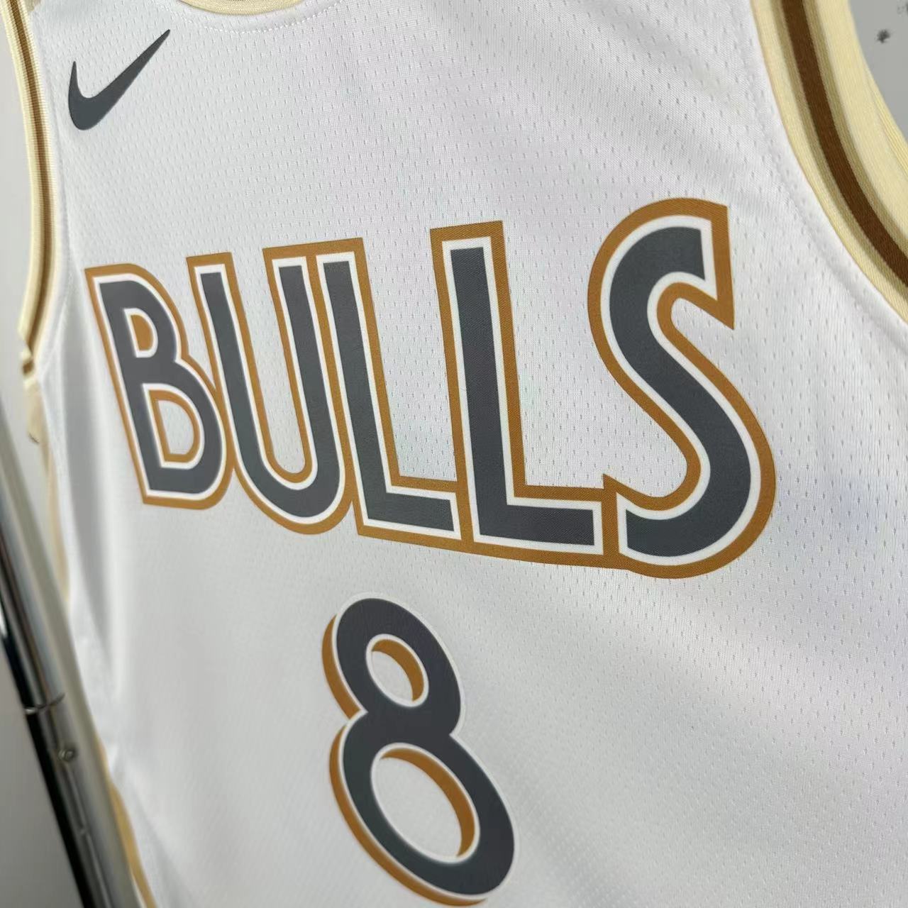 25 Season Chicago Bulls City Edition No.8