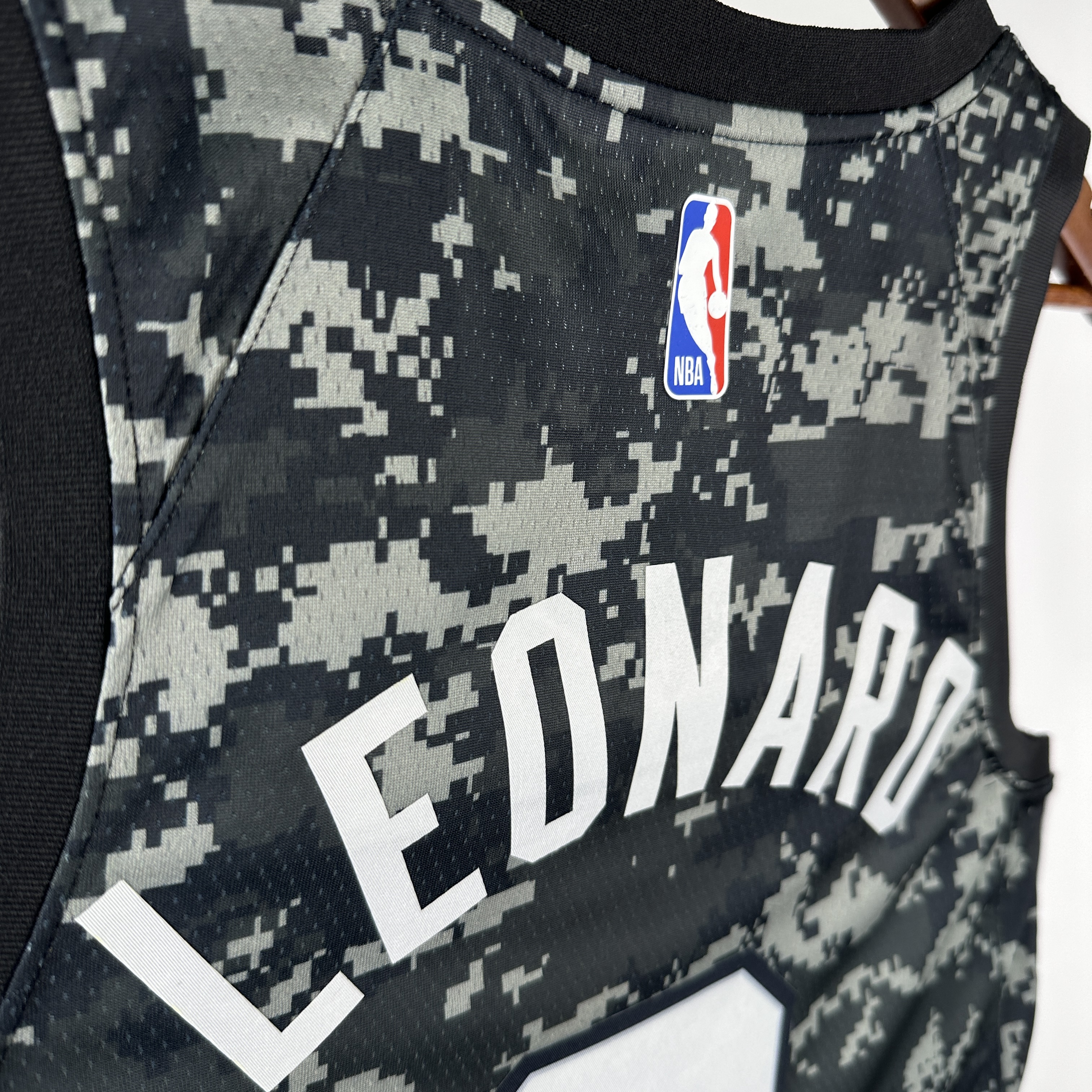 SAN ANTONIO SPURS CAMO  #2 LEONARD