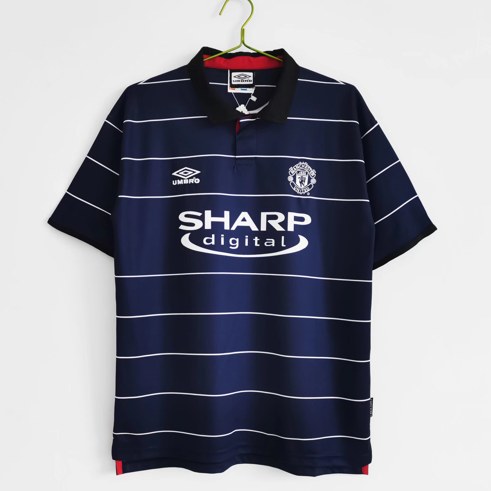Retro Manchester United 1999 Away