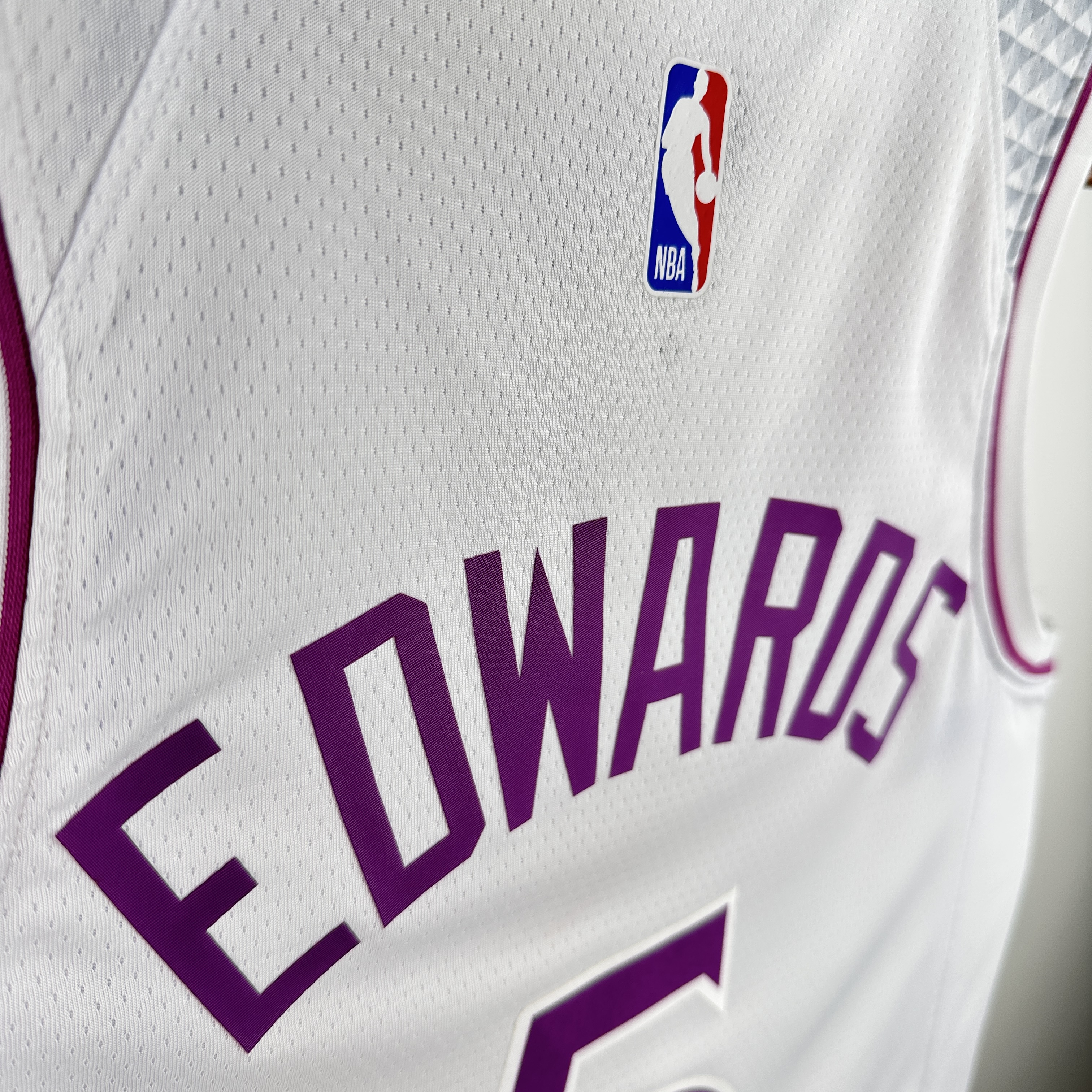 18-19 SEASON MINNESOTA TIMBERWOLVES  NO.5 EDWARDS