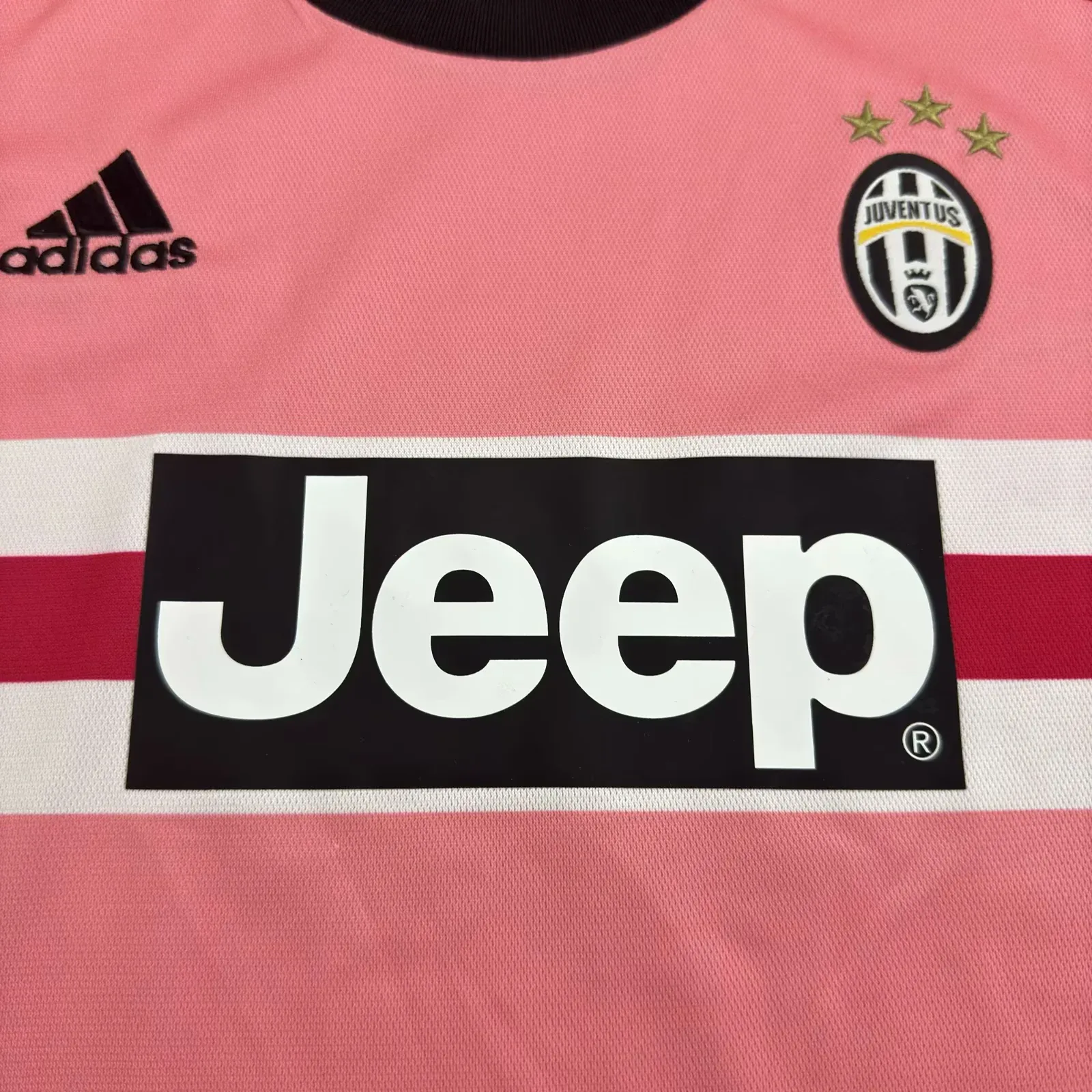 Kids Retro Juventus 15/16 Away Kit 16-28