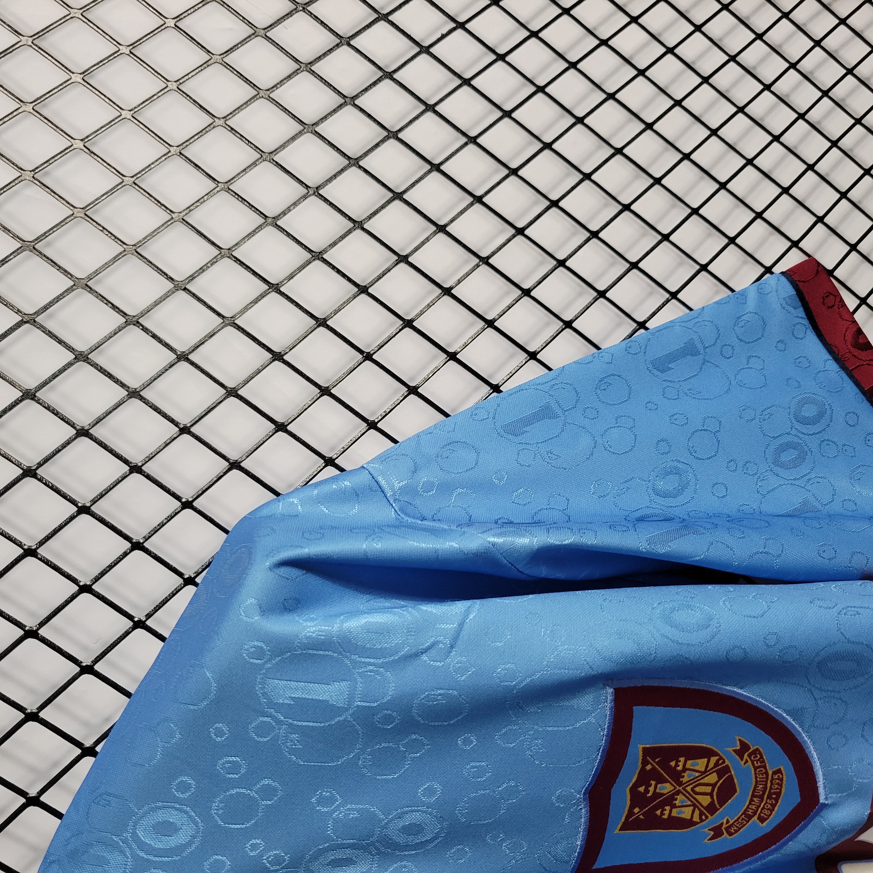 Retro  1995-97 West Ham Away