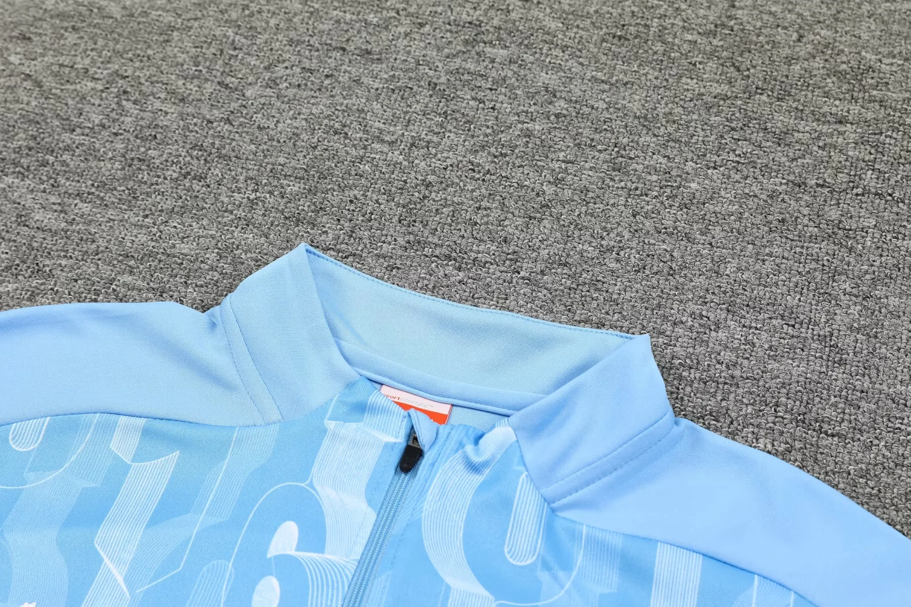 Manchester City 24/25 training SUIT