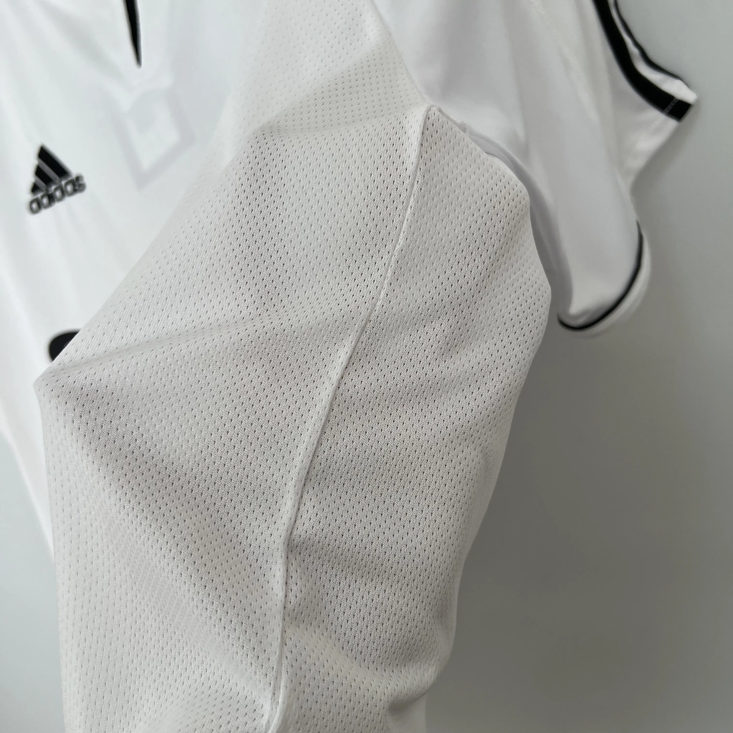 Retro  Real Mαdrid 03/04 Home White