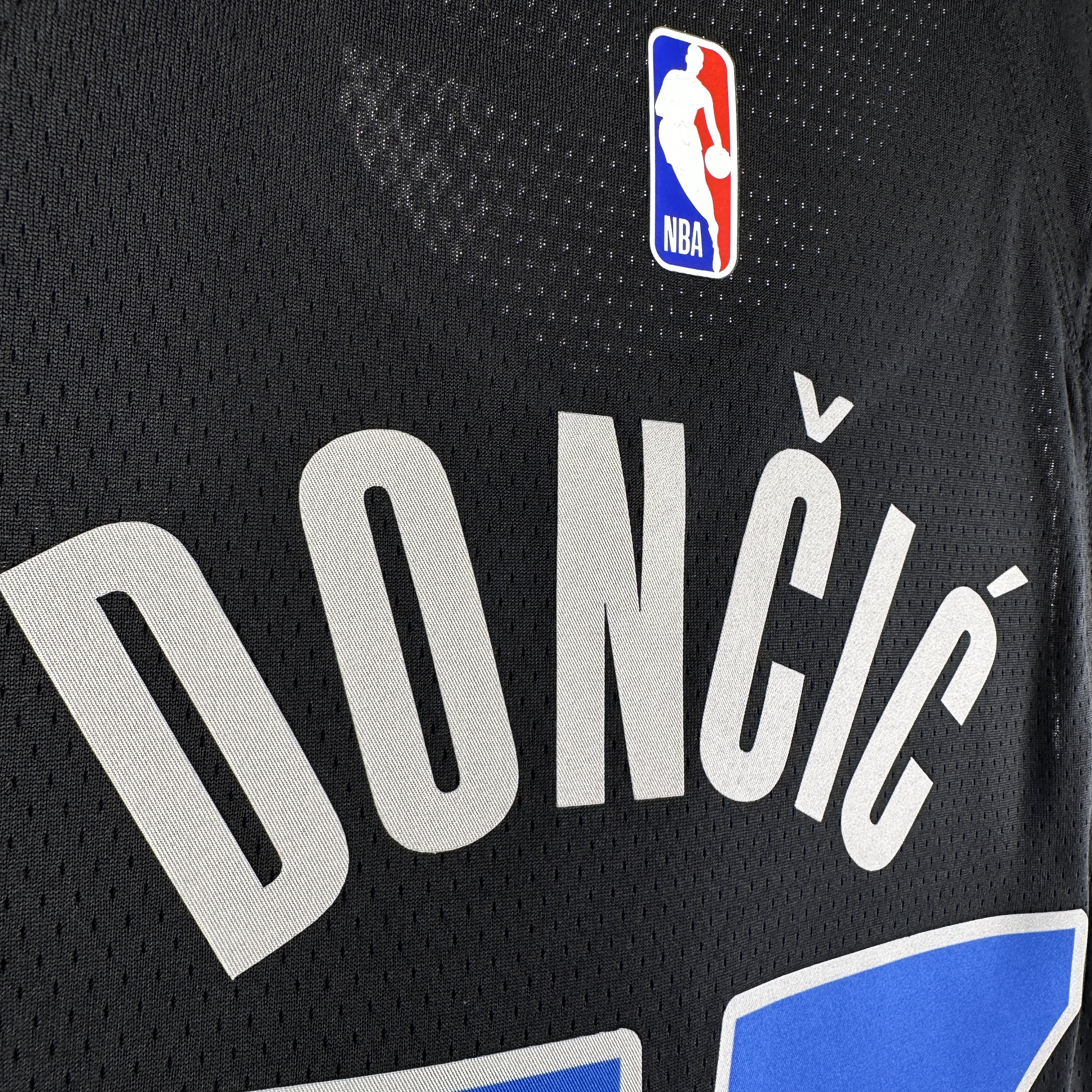 24 Season Mavericks City Edition  No.77 Dončić