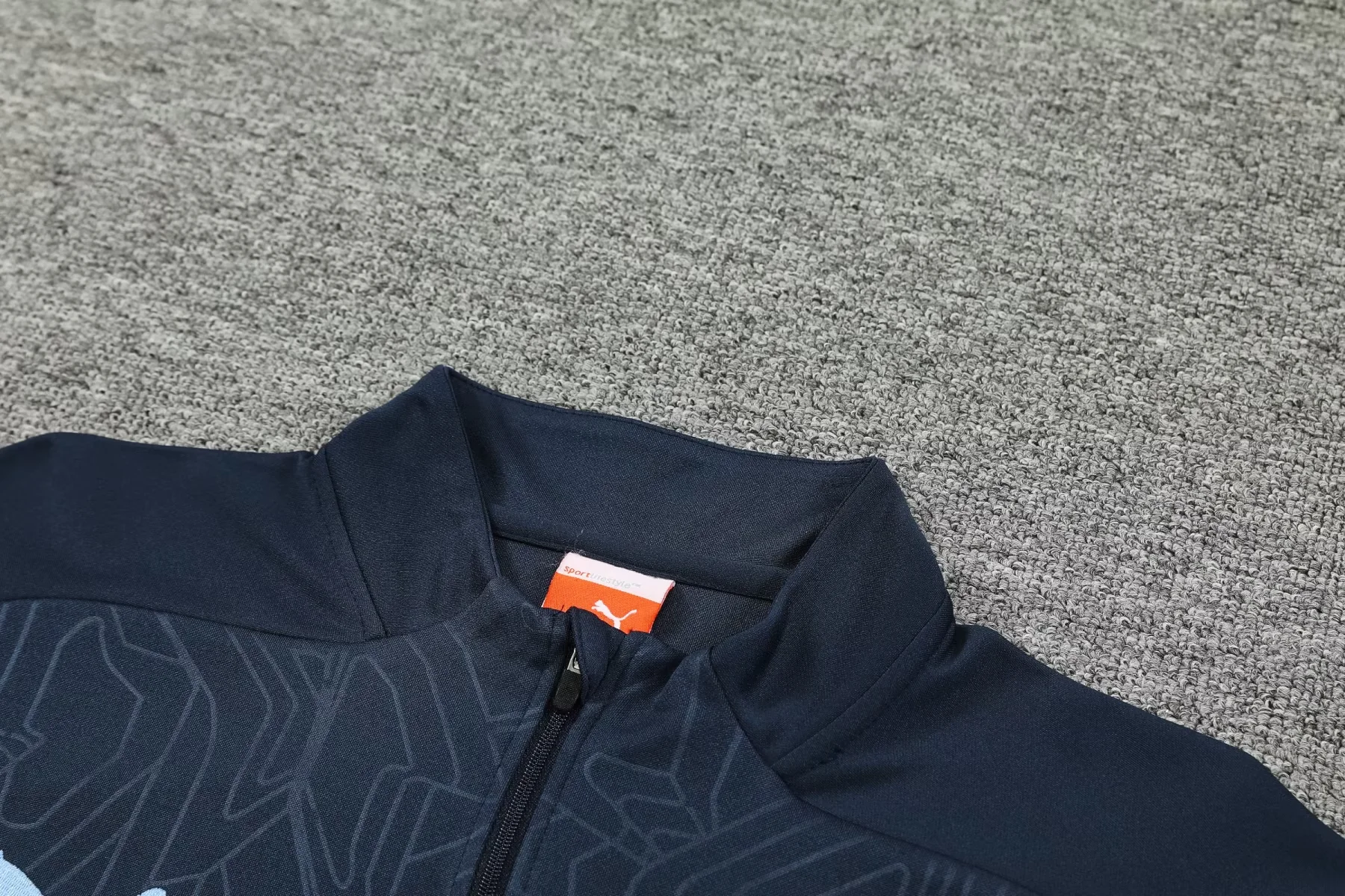 Manchester City 24/25 training SUIT