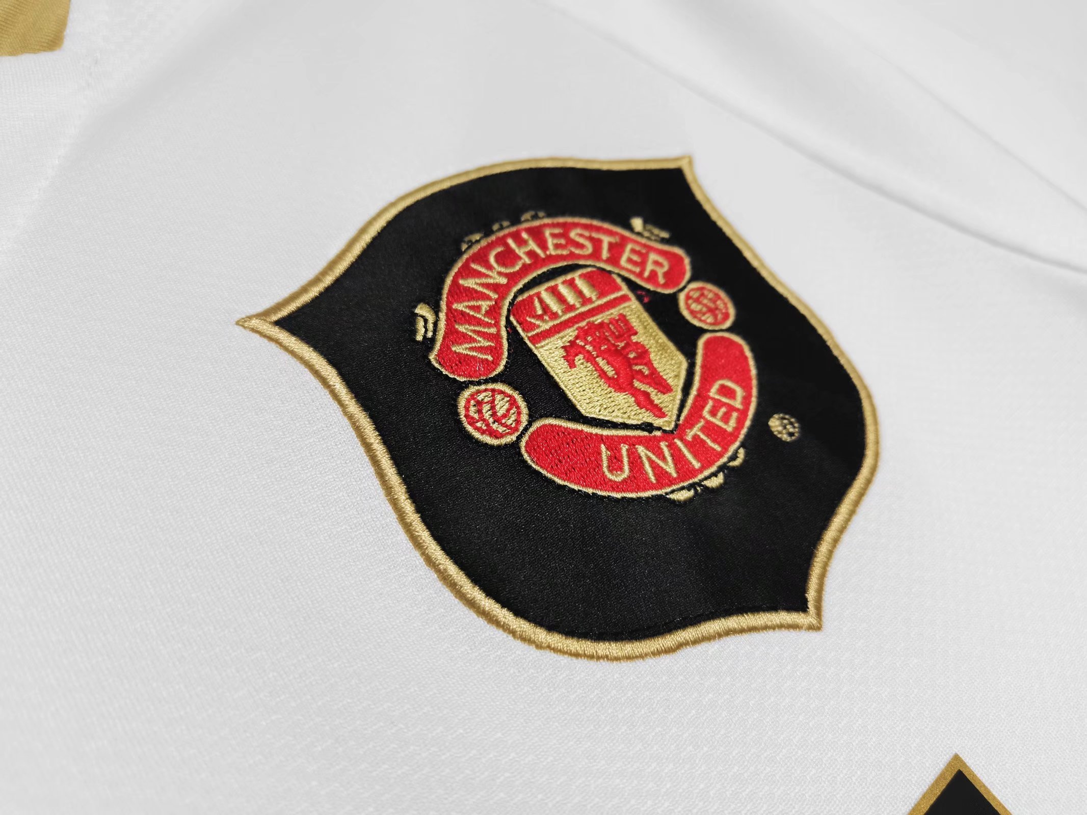 Retro Manchester United 2006/07 Away