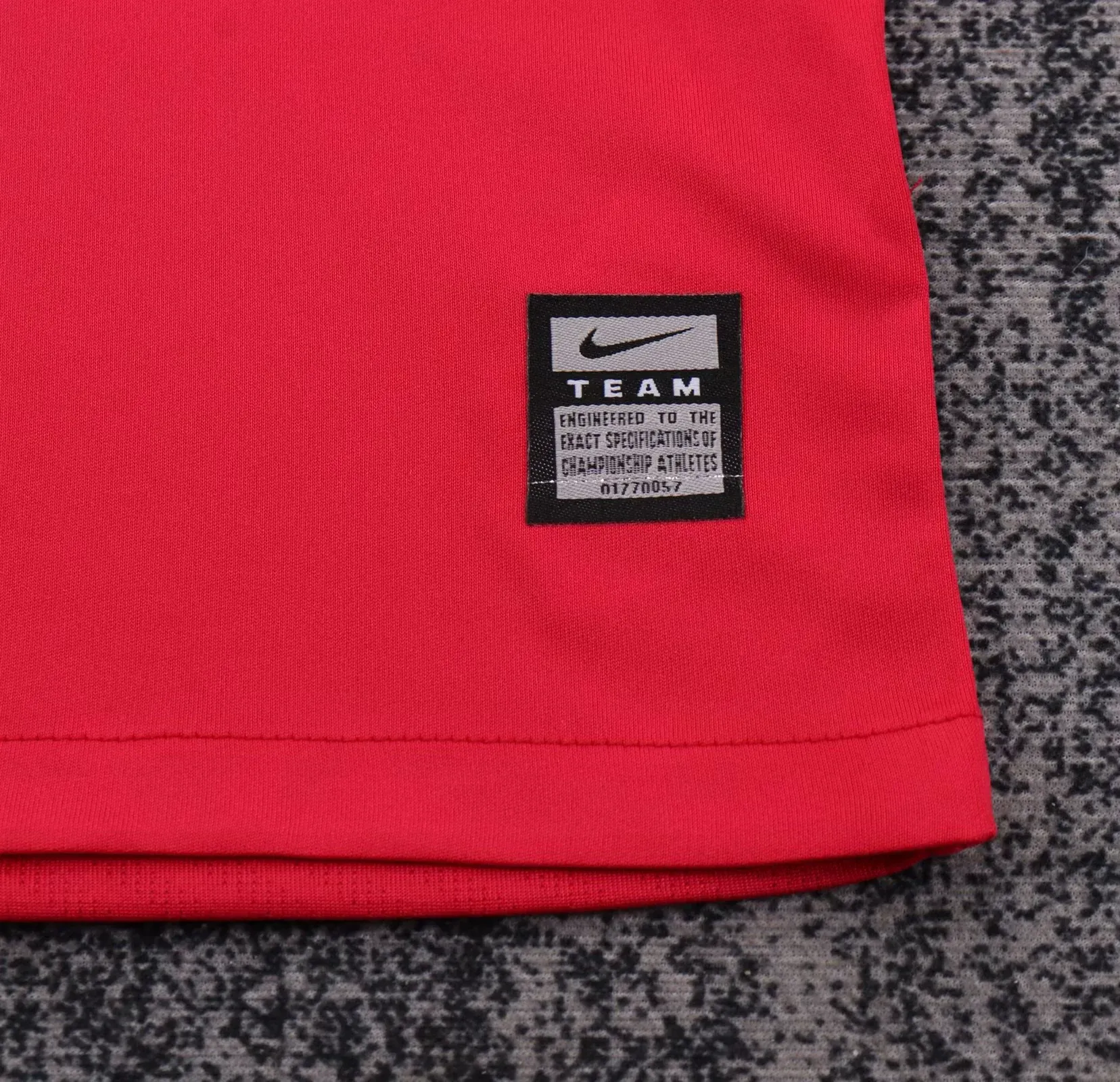 Kids Retro Manchester United 2010/11 Home Kit 16-28