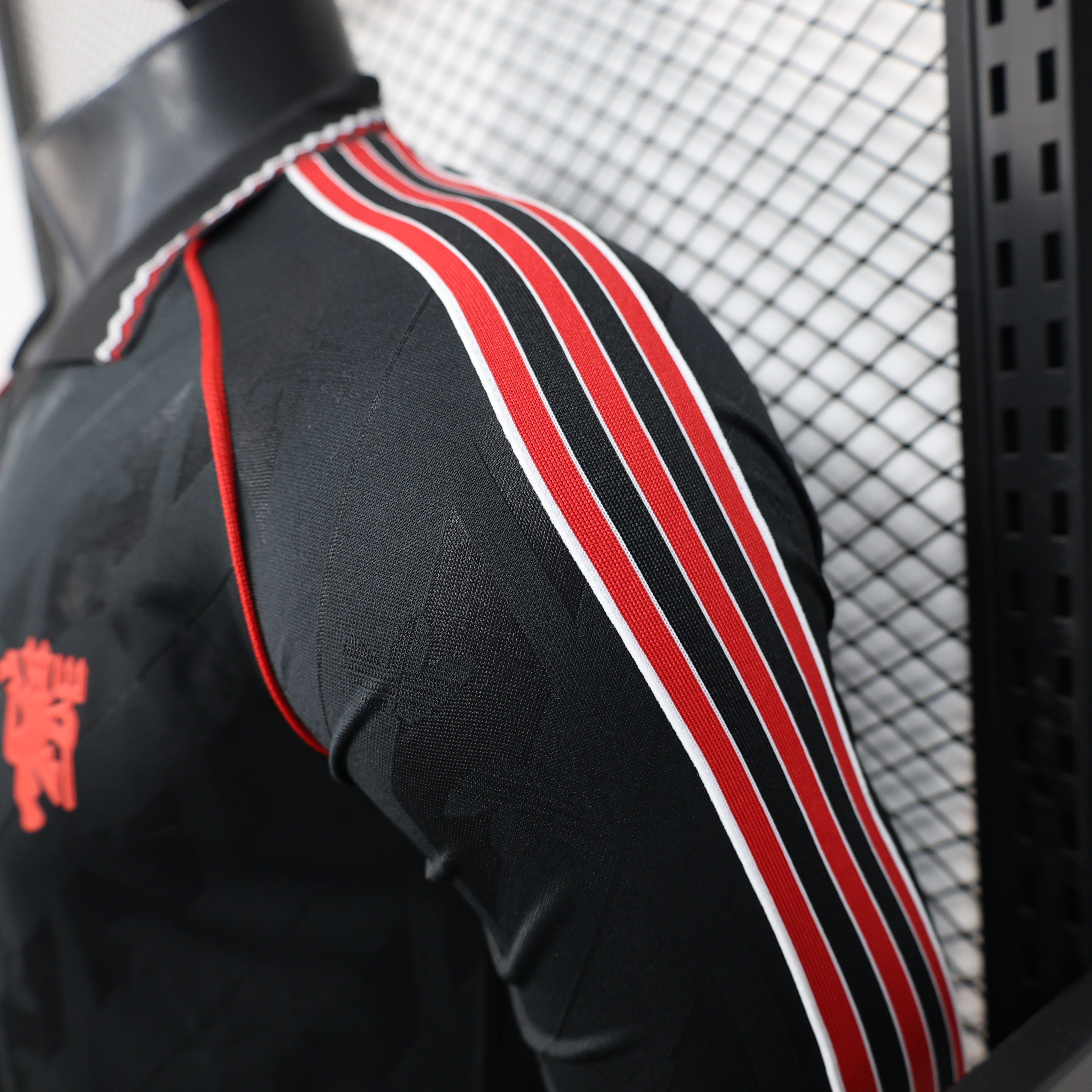 Retro Manchester United Black Long Sleeves S-XXL