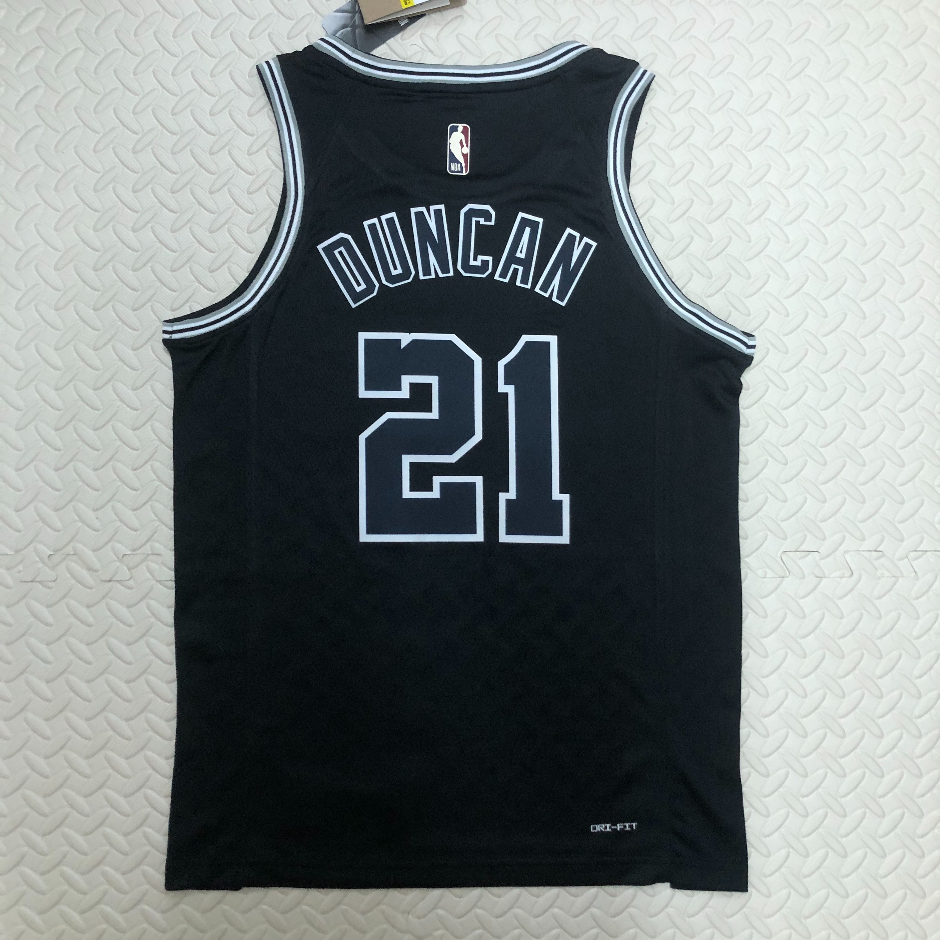 23 Season SAN ANTONIO SPURS Black  #21