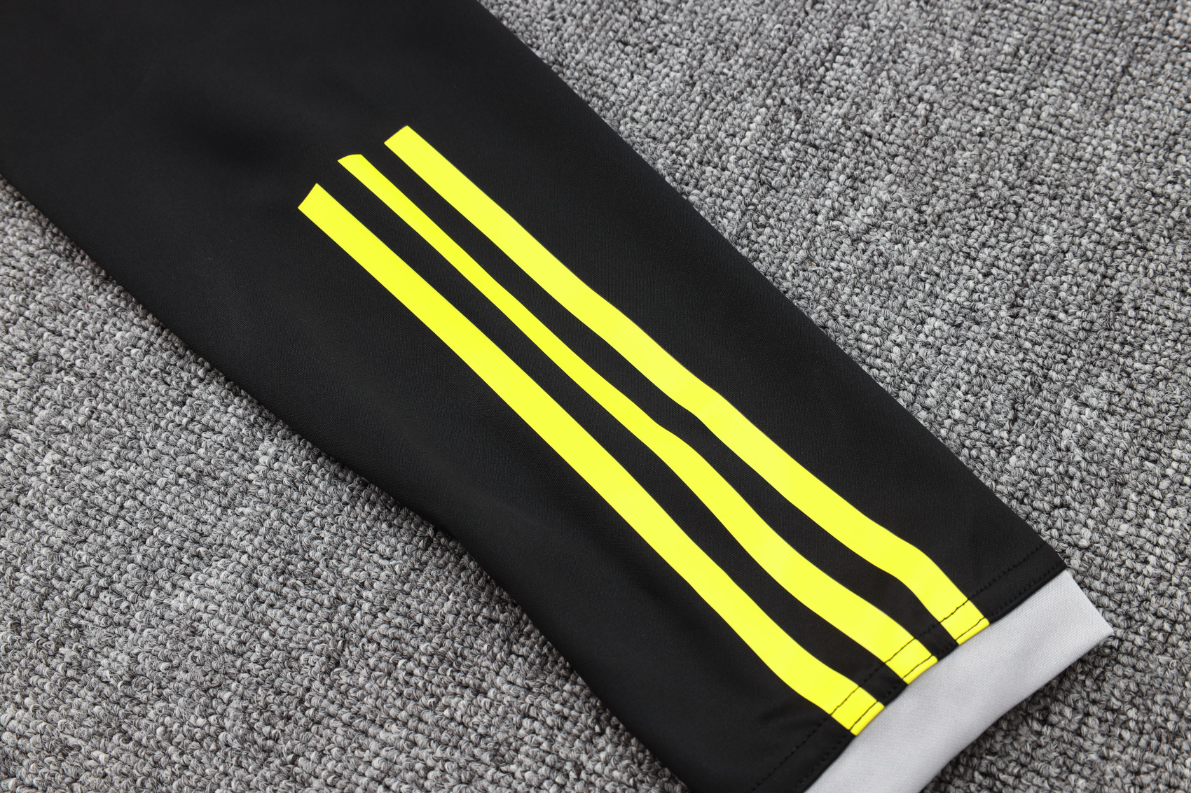 24-25 Flamengo Half Zippered Training Suit B815