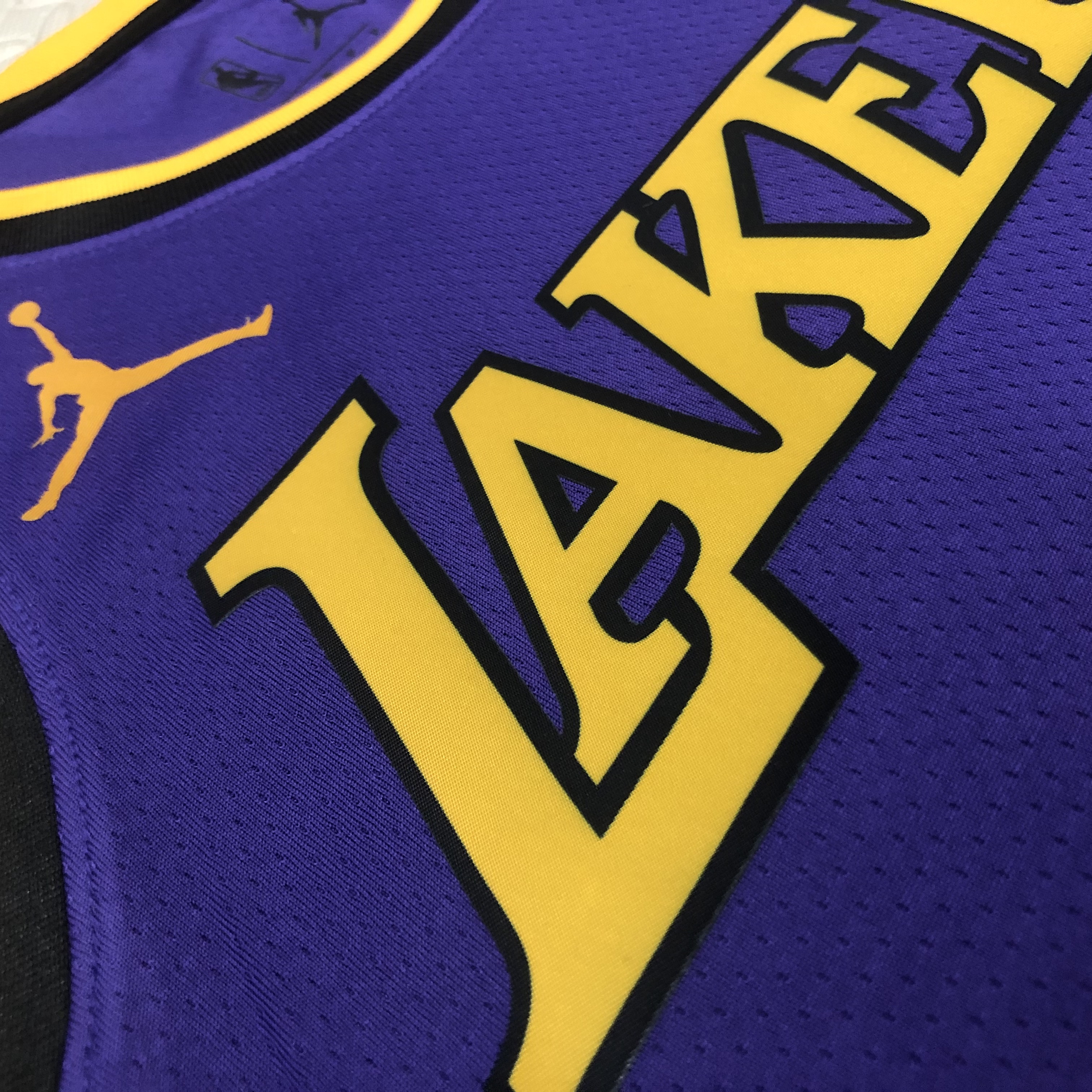 23 Season Lakers  No. 3 DAVIS