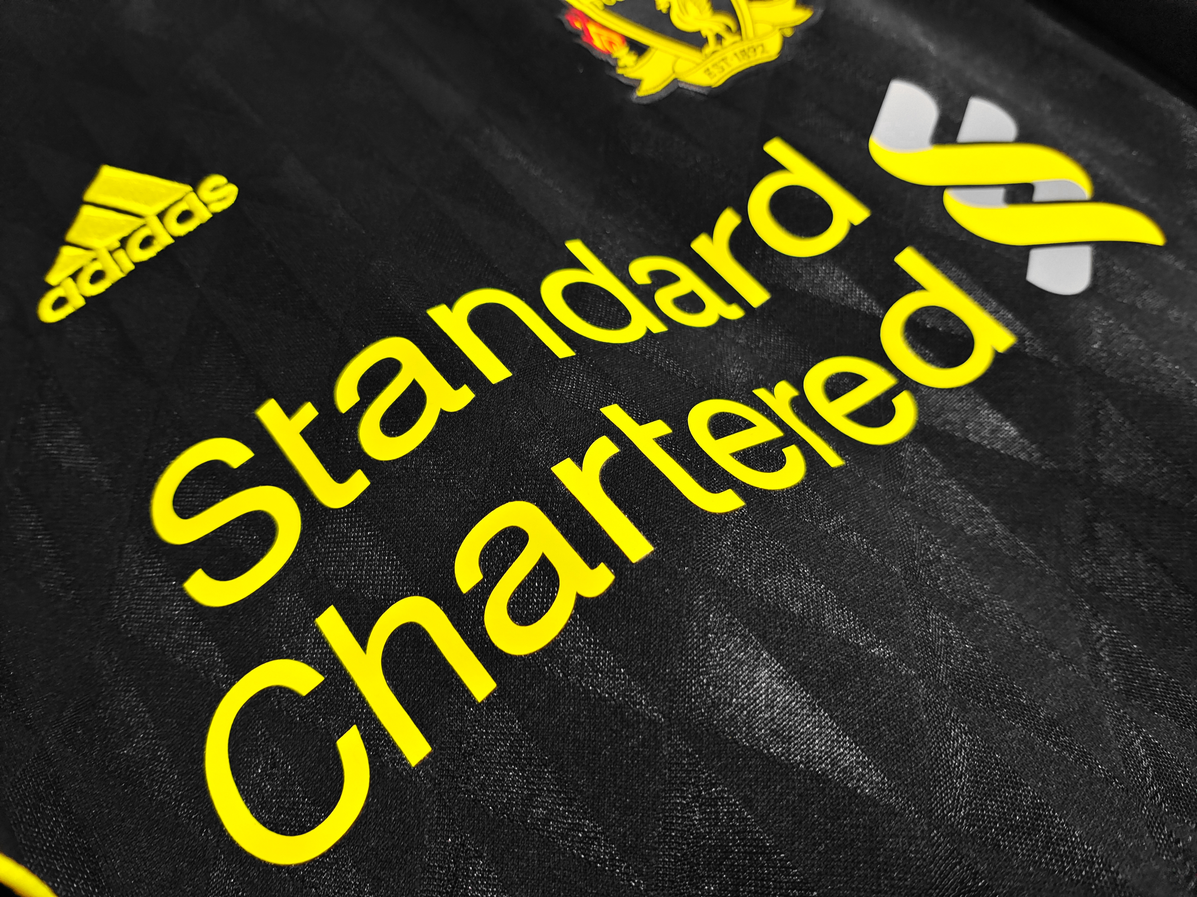 Retro LVP 2010-11 Third