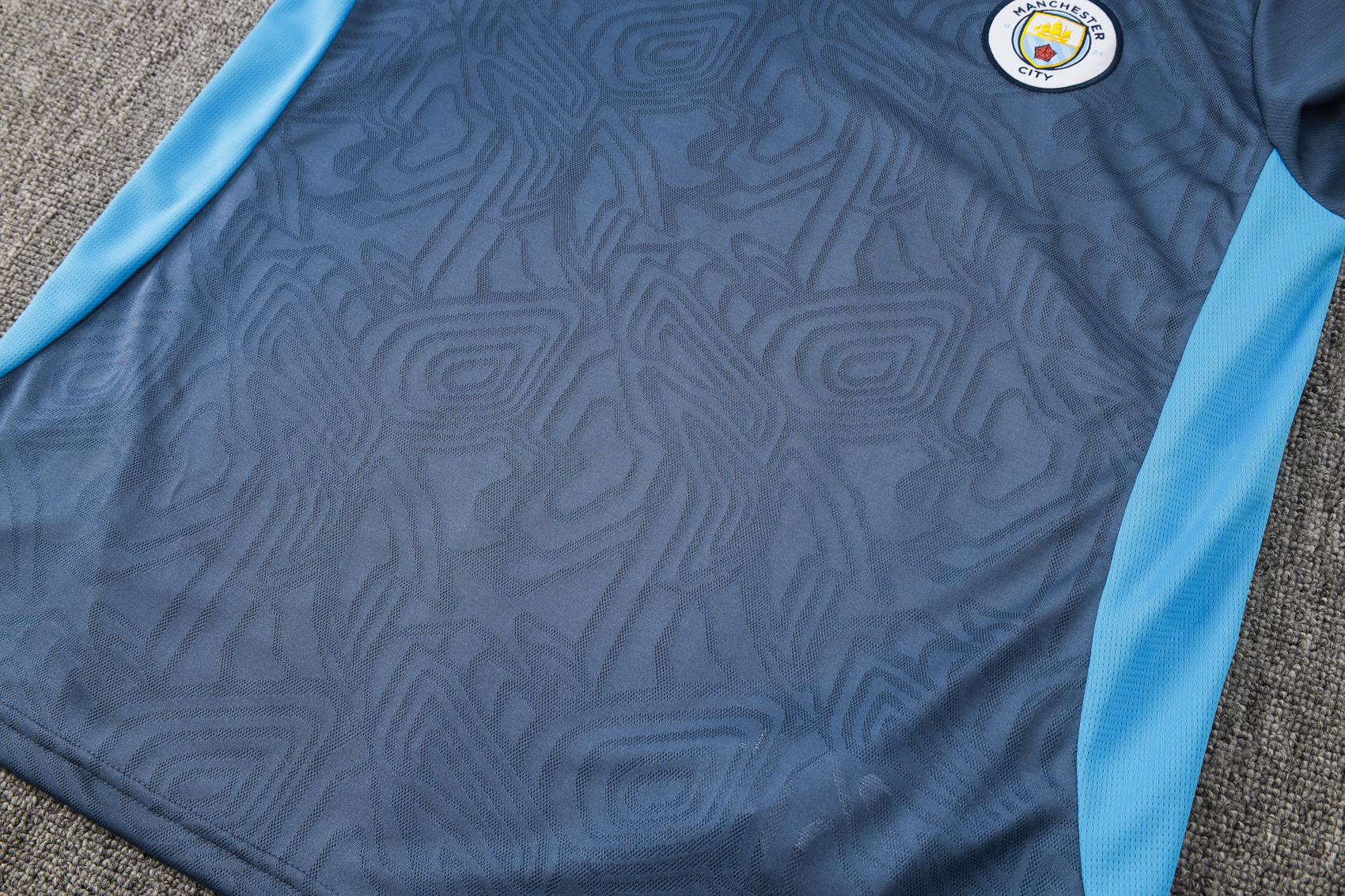 Manchester City Suit