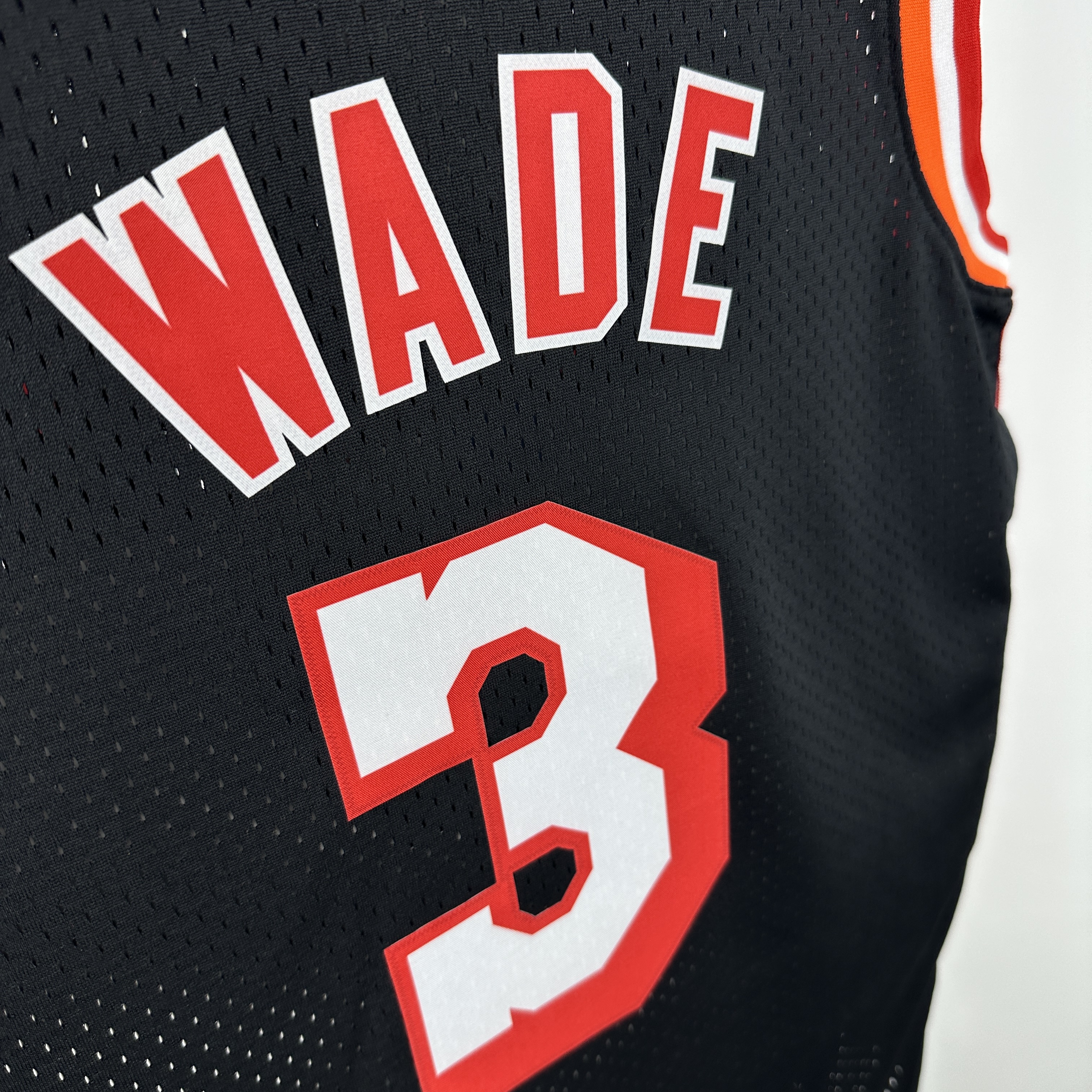 MN Heat Press Retro: Miami Heat 13/14  No.3