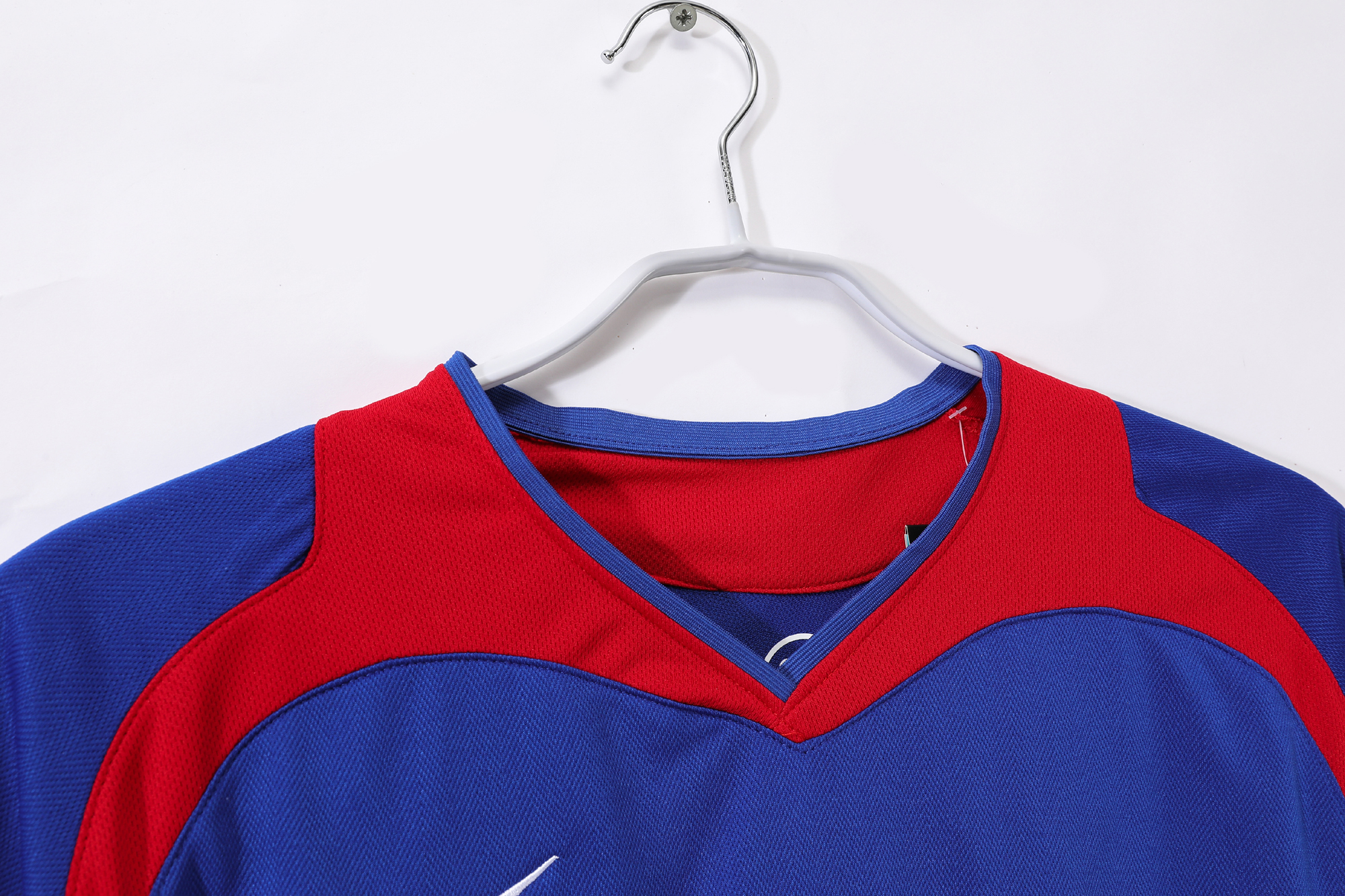 Retro Manchester United 2005/06 Away