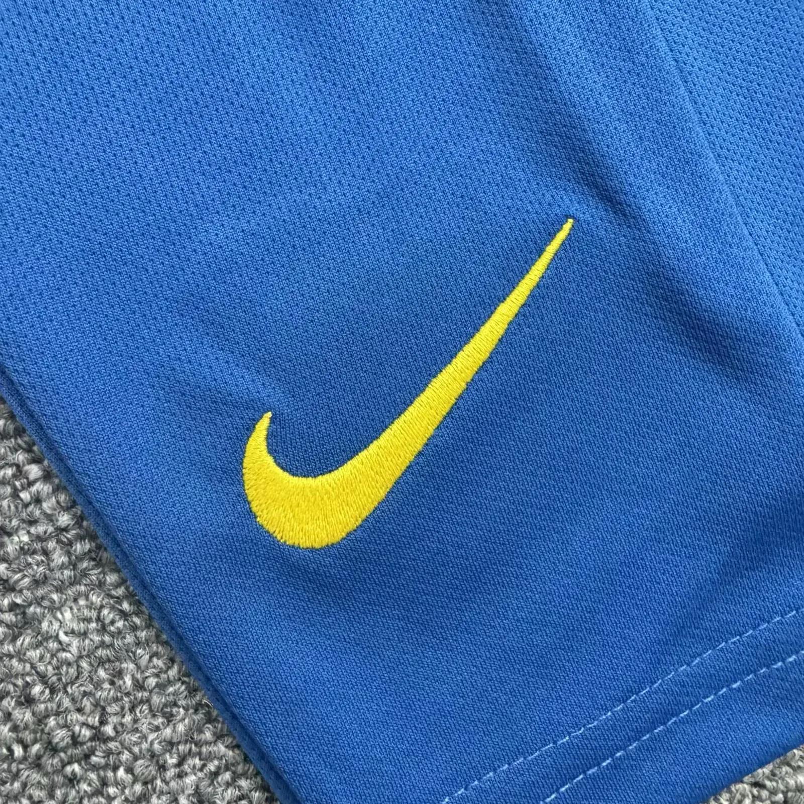 Kids Retro 04/05 Barcelona Home Kit 16-28