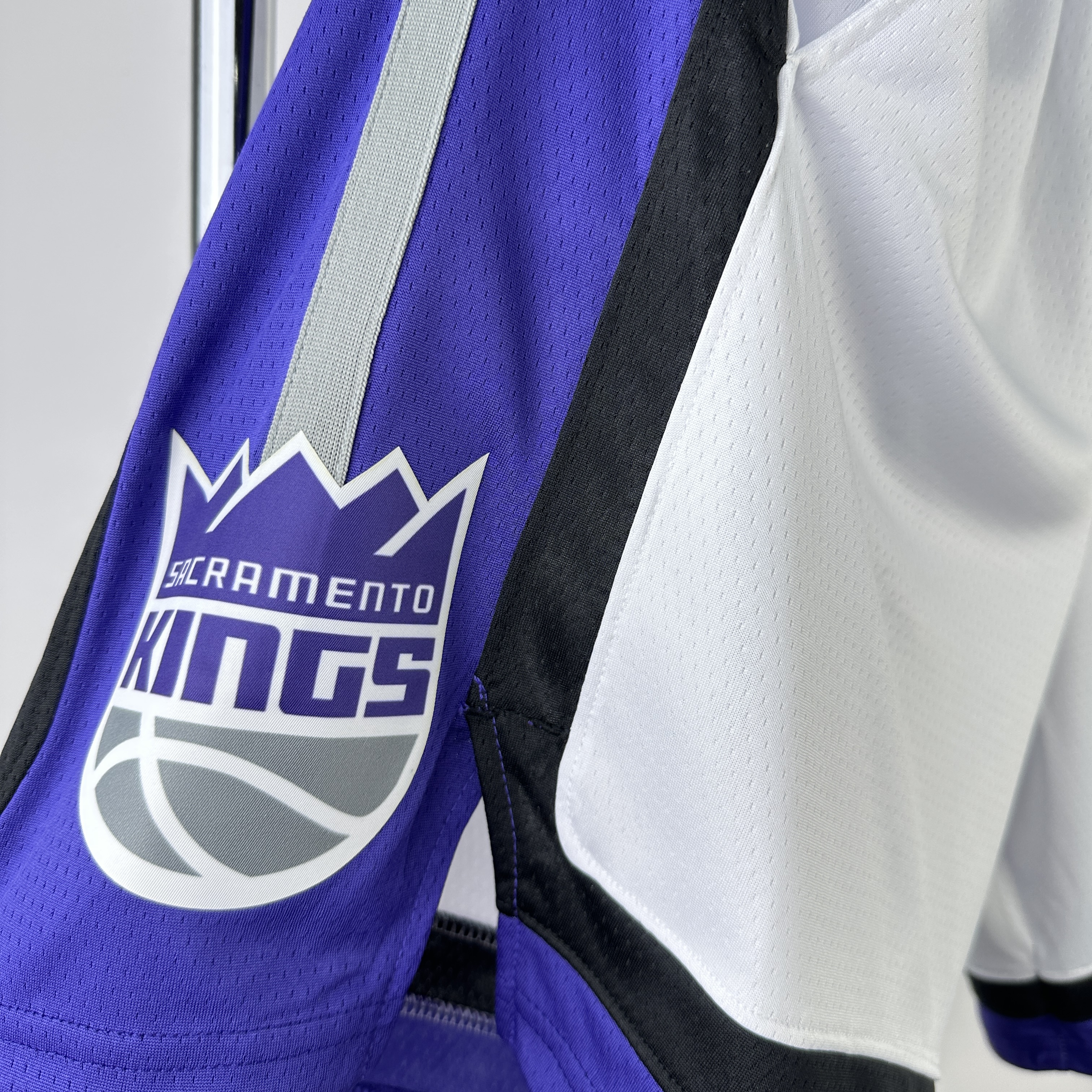 24 SEASON SACRAMENTO KINGS Home shorts