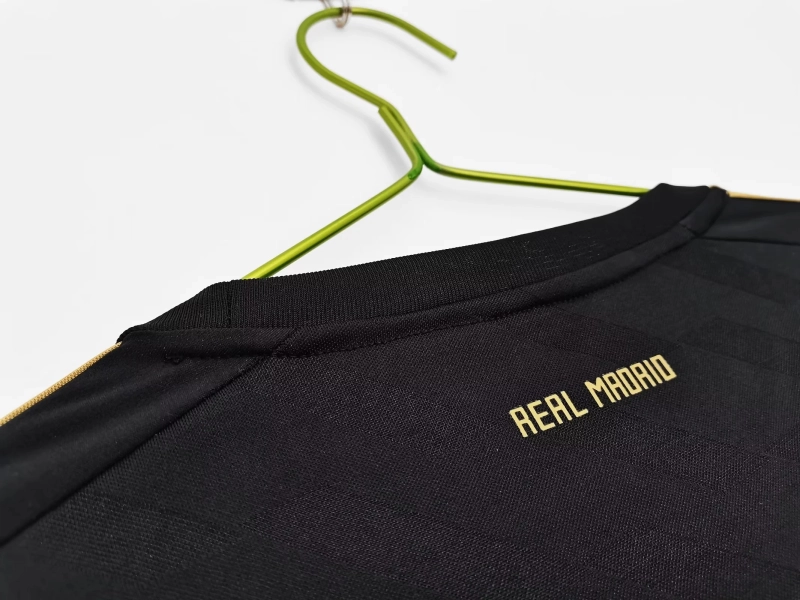 Retro  Real Mαdrid 11/12 Away Black Long Sleeves