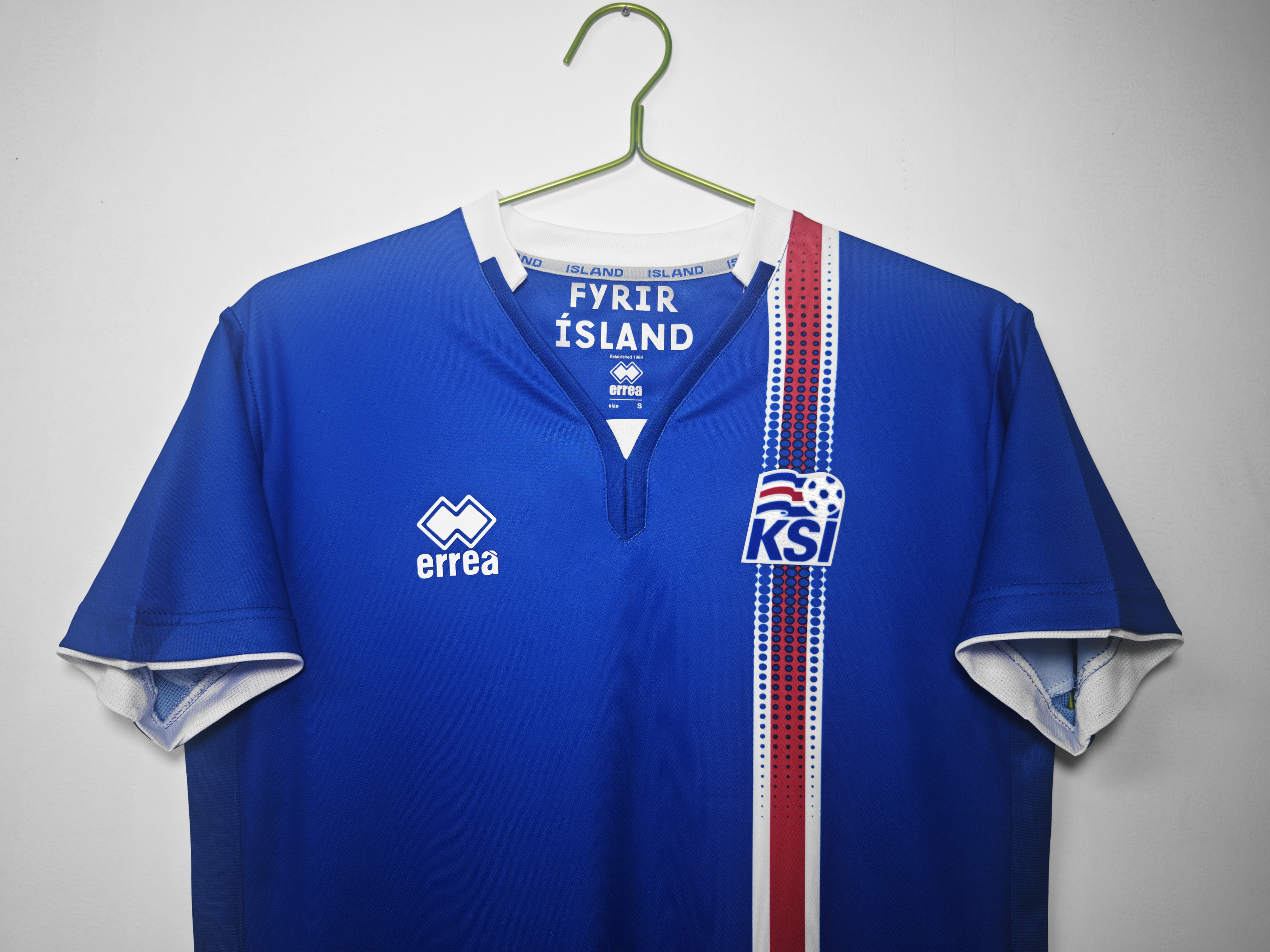 Retro Iceland 2016/17 Home S-XXL