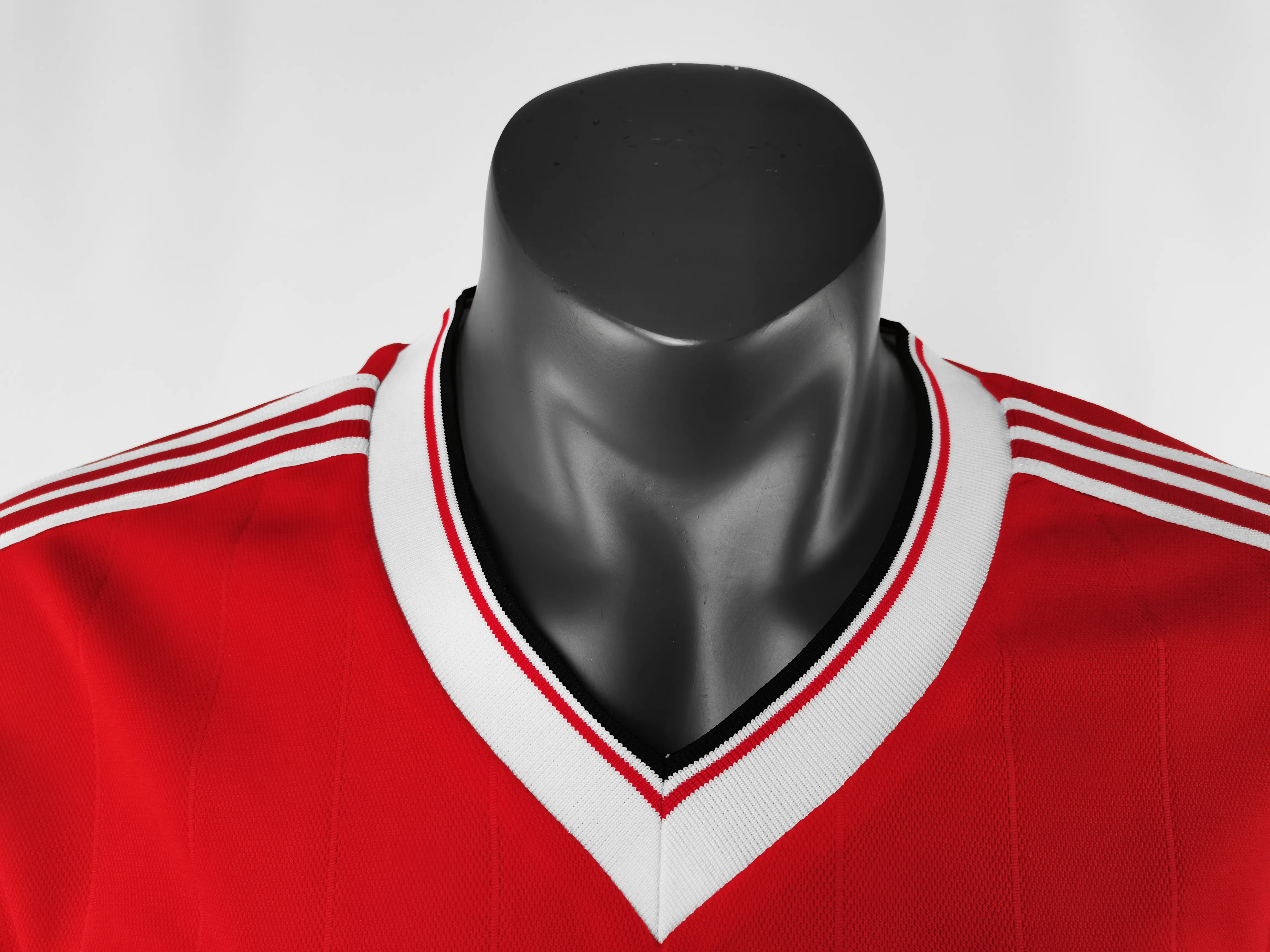 Retro 1983 Manchester United Home