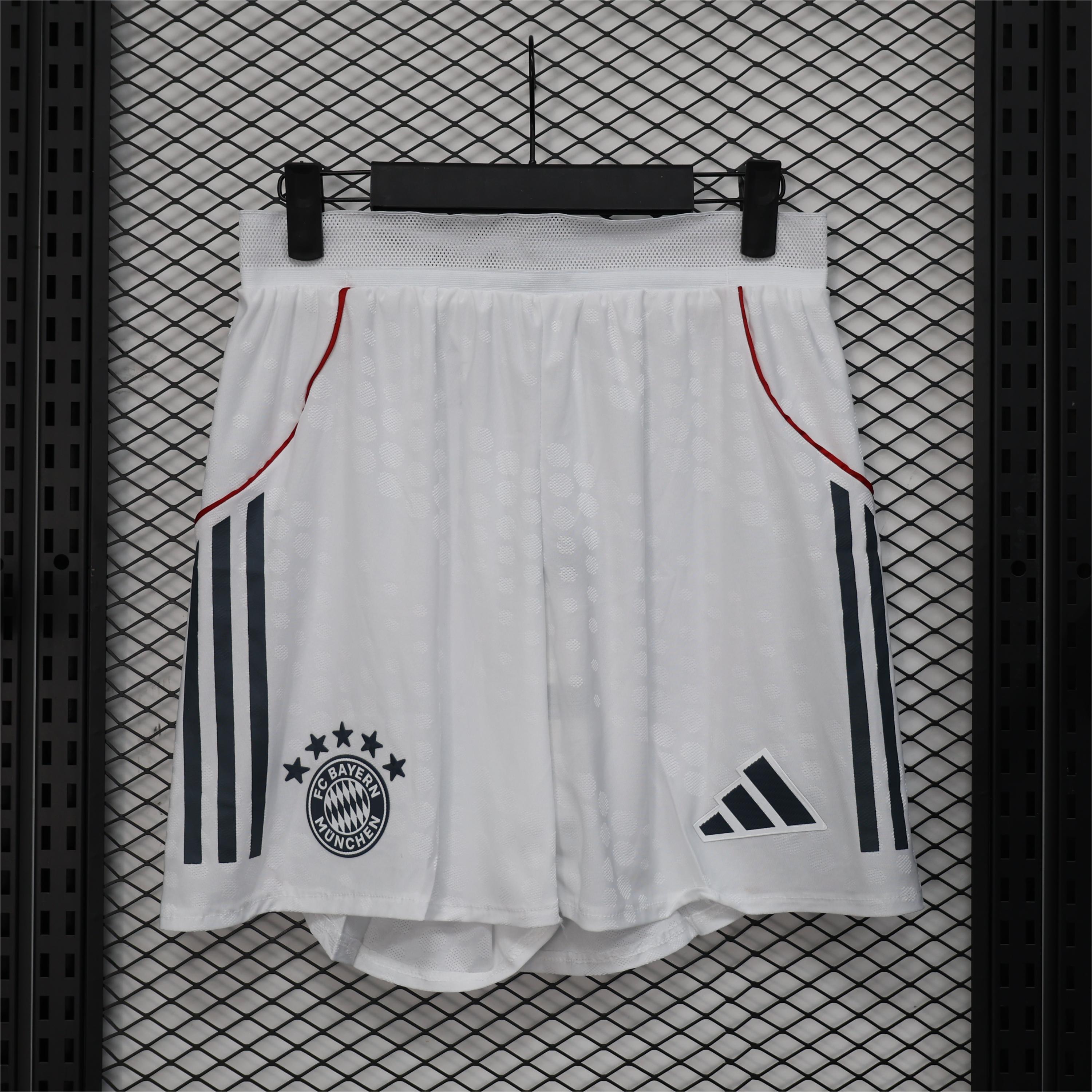 Player Version Shorts Bayern München 25/26 White S-XXL