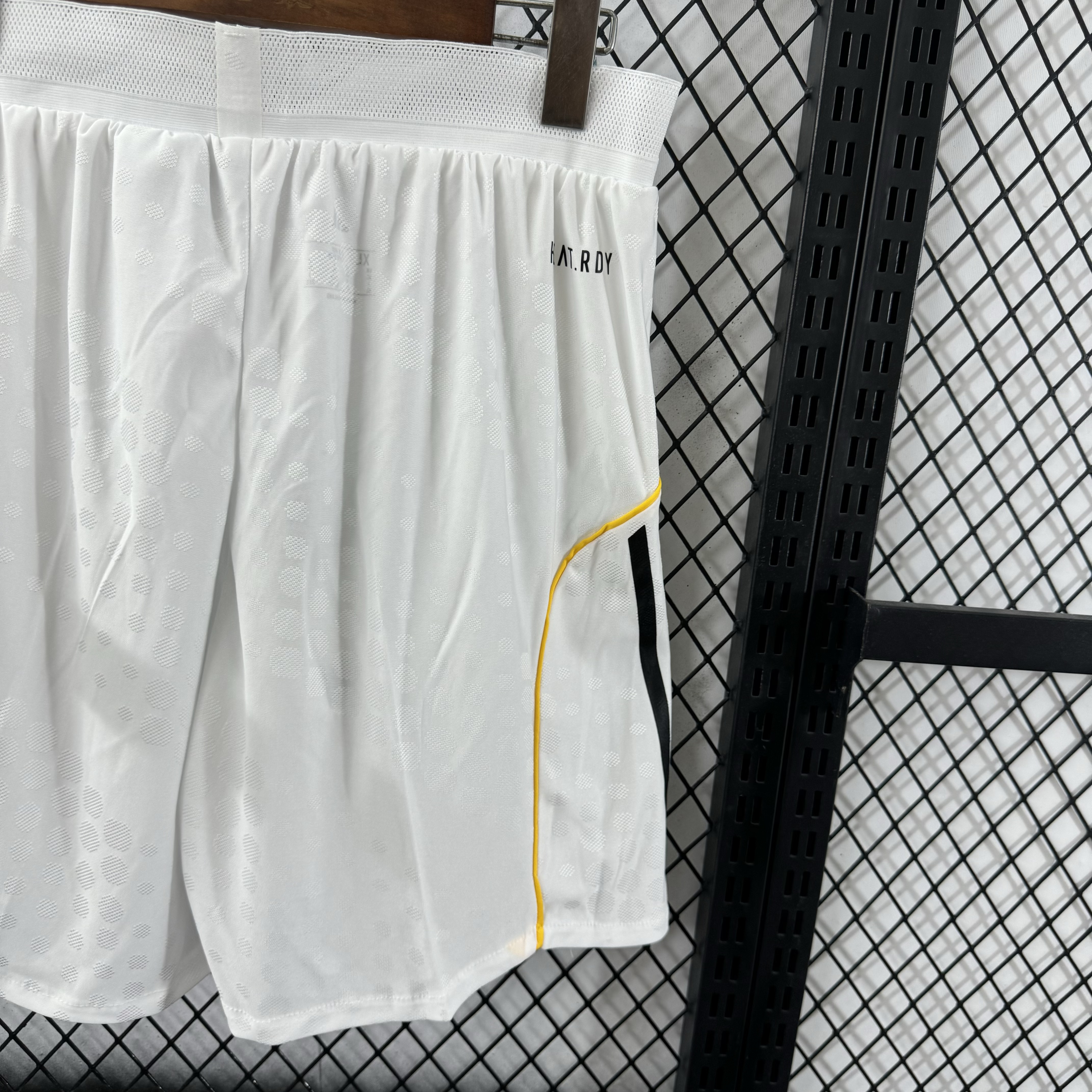 Player Version Shorts 2025-26 Reαl Mαdrid Home