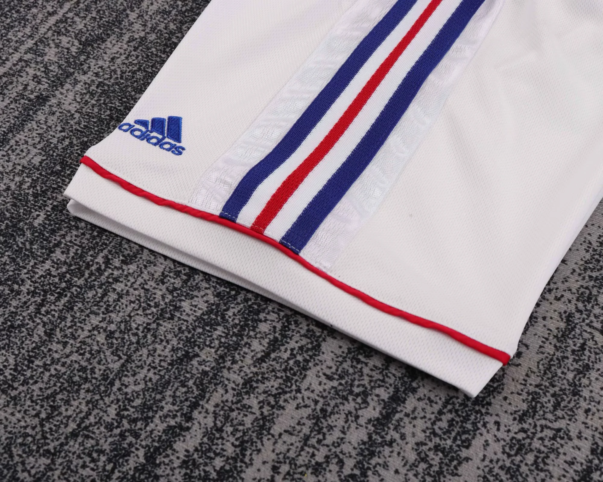 Kids Retro Kit France 1998 Away