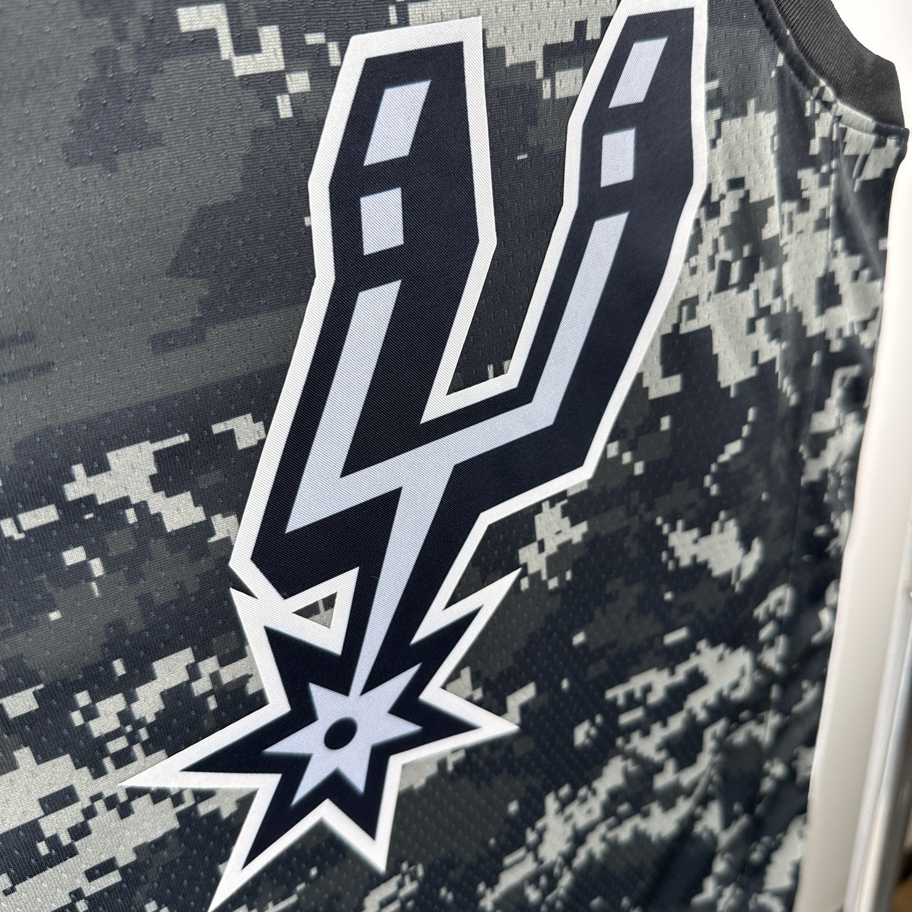 SAN ANTONIO SPURS CAMO  #9 PARKER