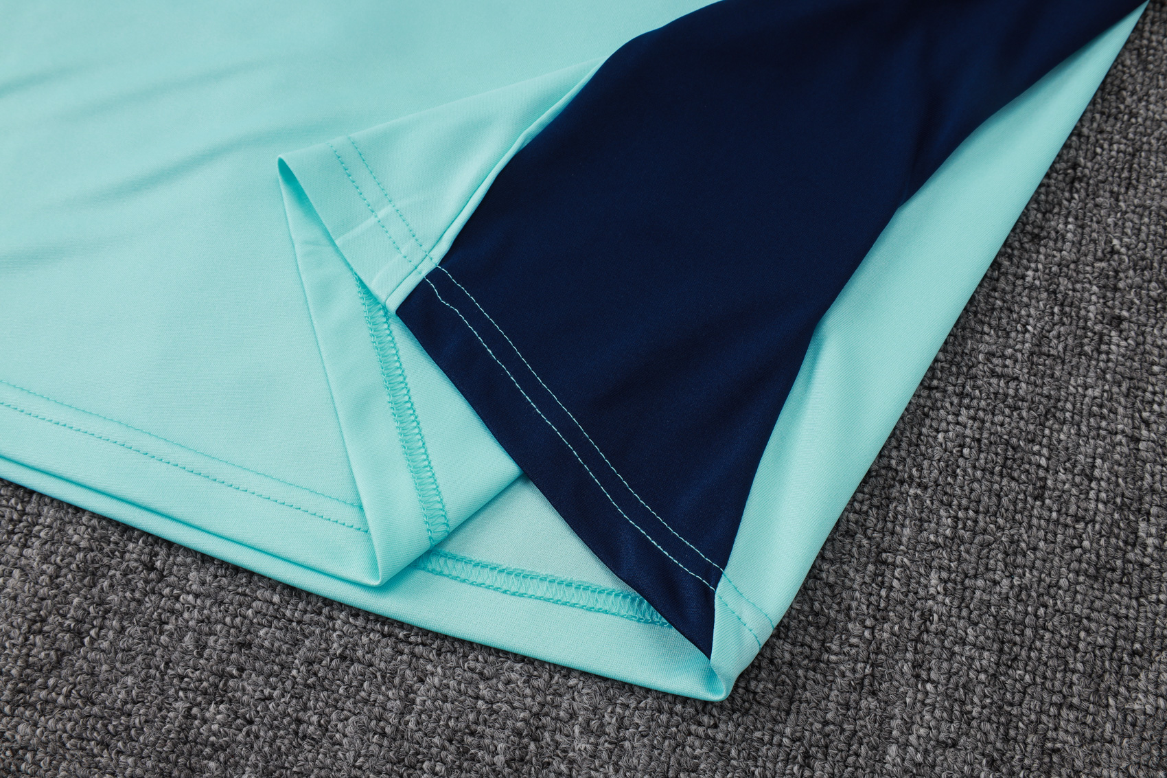 Arsenαl   Sleeveless training suit D2570