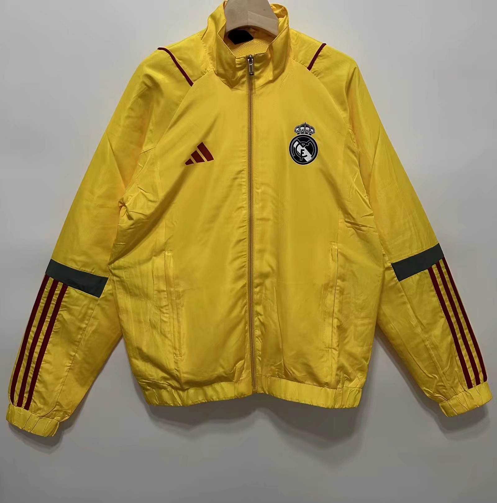 RM windbreaker
