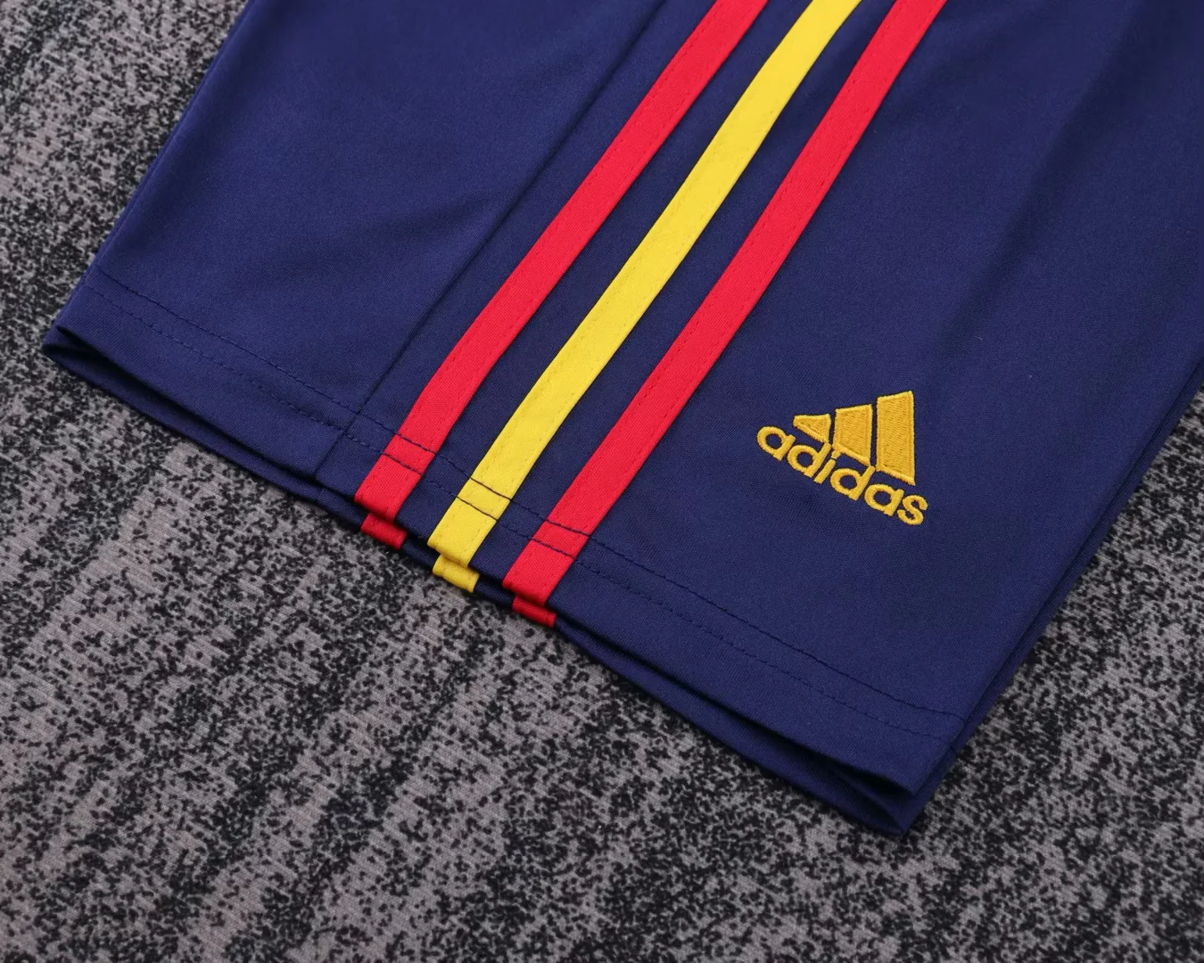 Kids Retro Kit Spain 2010 Away