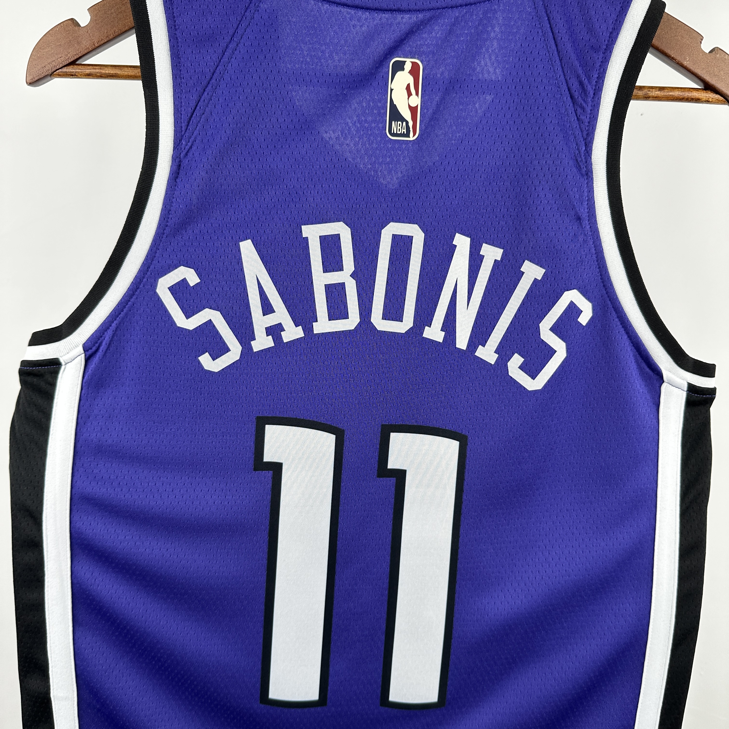 25 SEASON SACRAMENTO KINGS  #11 SABONIS