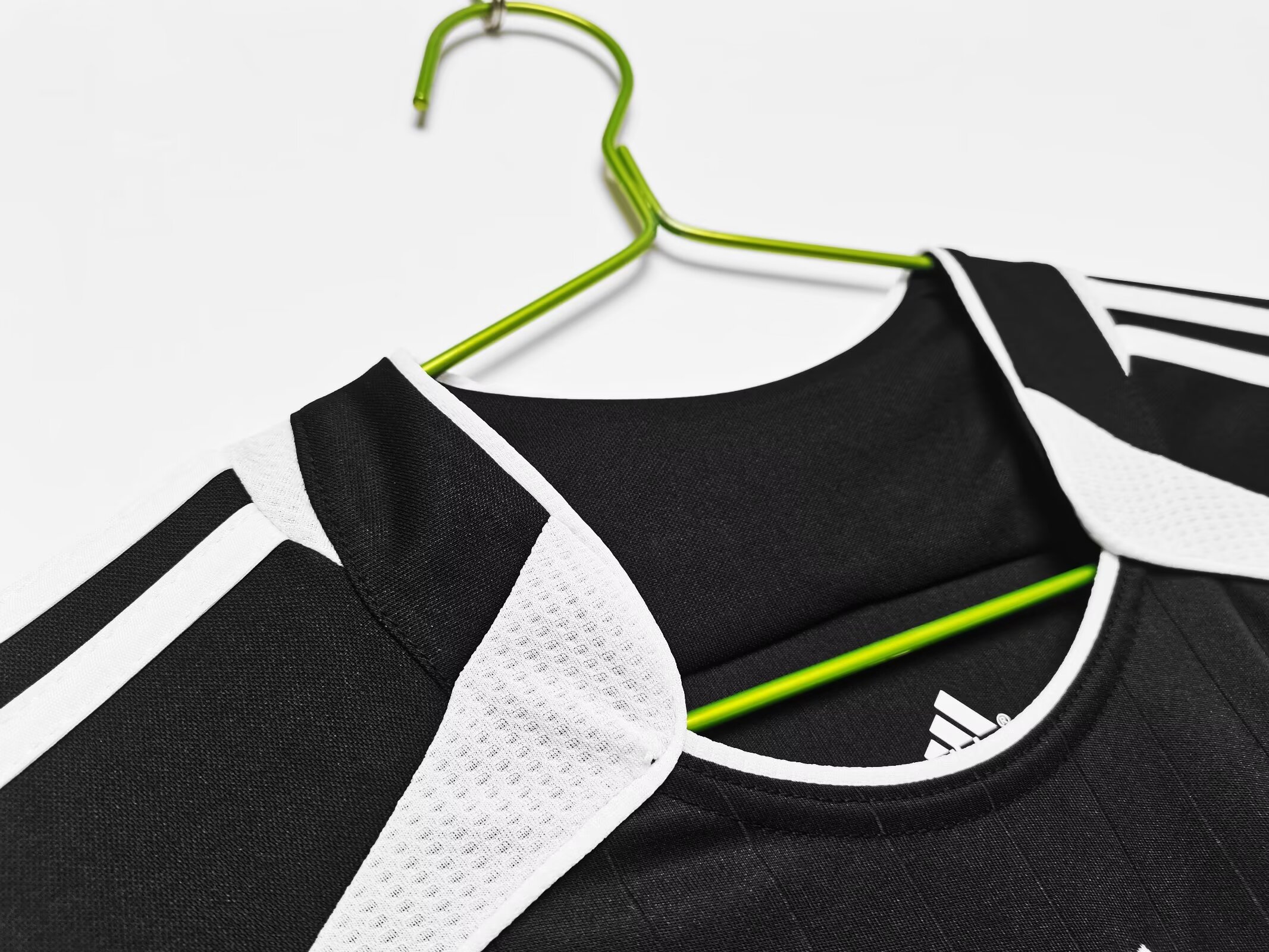 Retro  Real Mαdrid 06/07 Awαy Black Long Sleeves