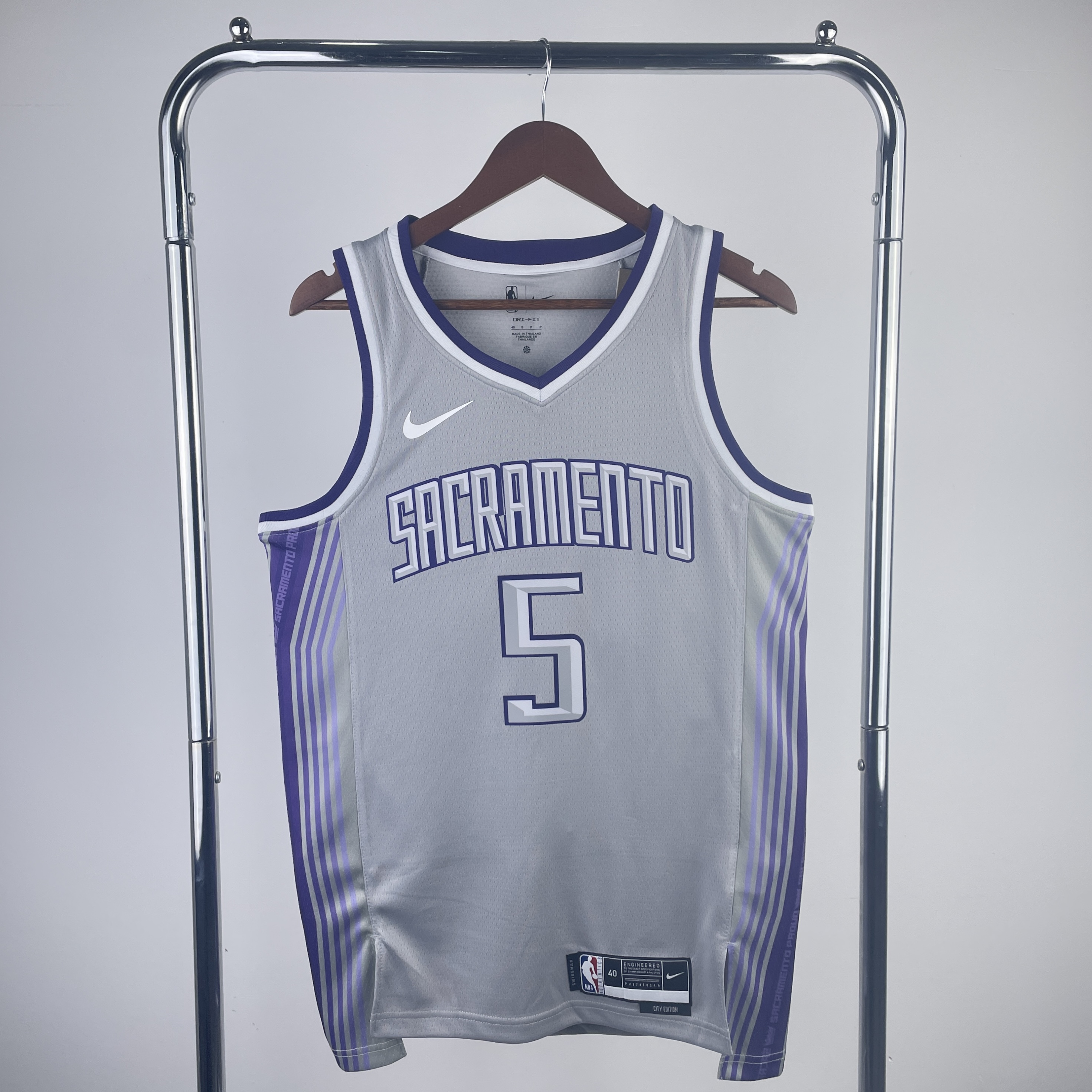 23 SEASON SACRAMENTO KINGS CITY  #5 FOX