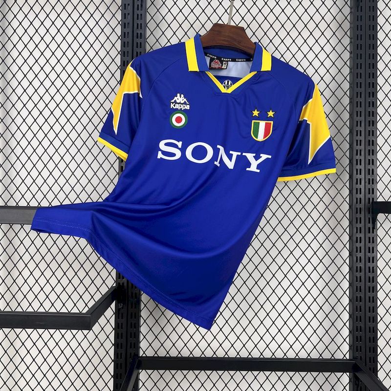 Retro  Juventus 1995/96 Away