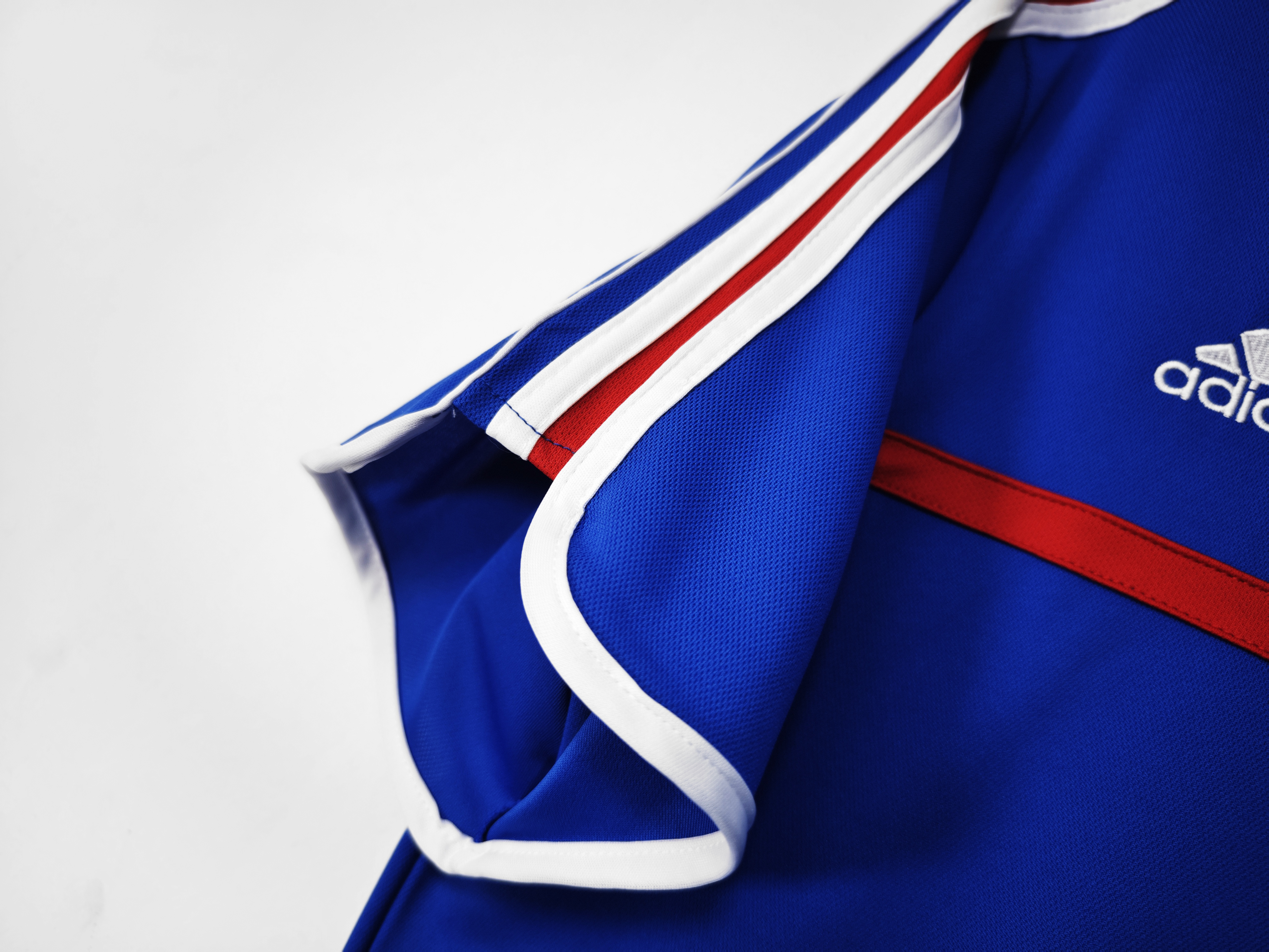 Retro 2000 France Home  Size: S-XXL