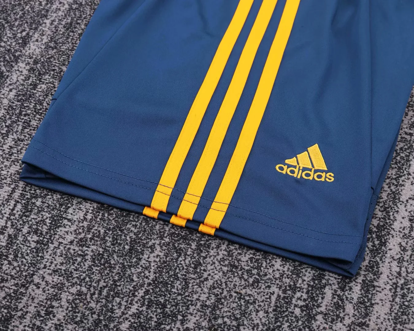 Kids Retro Kit Spain 2012 Home