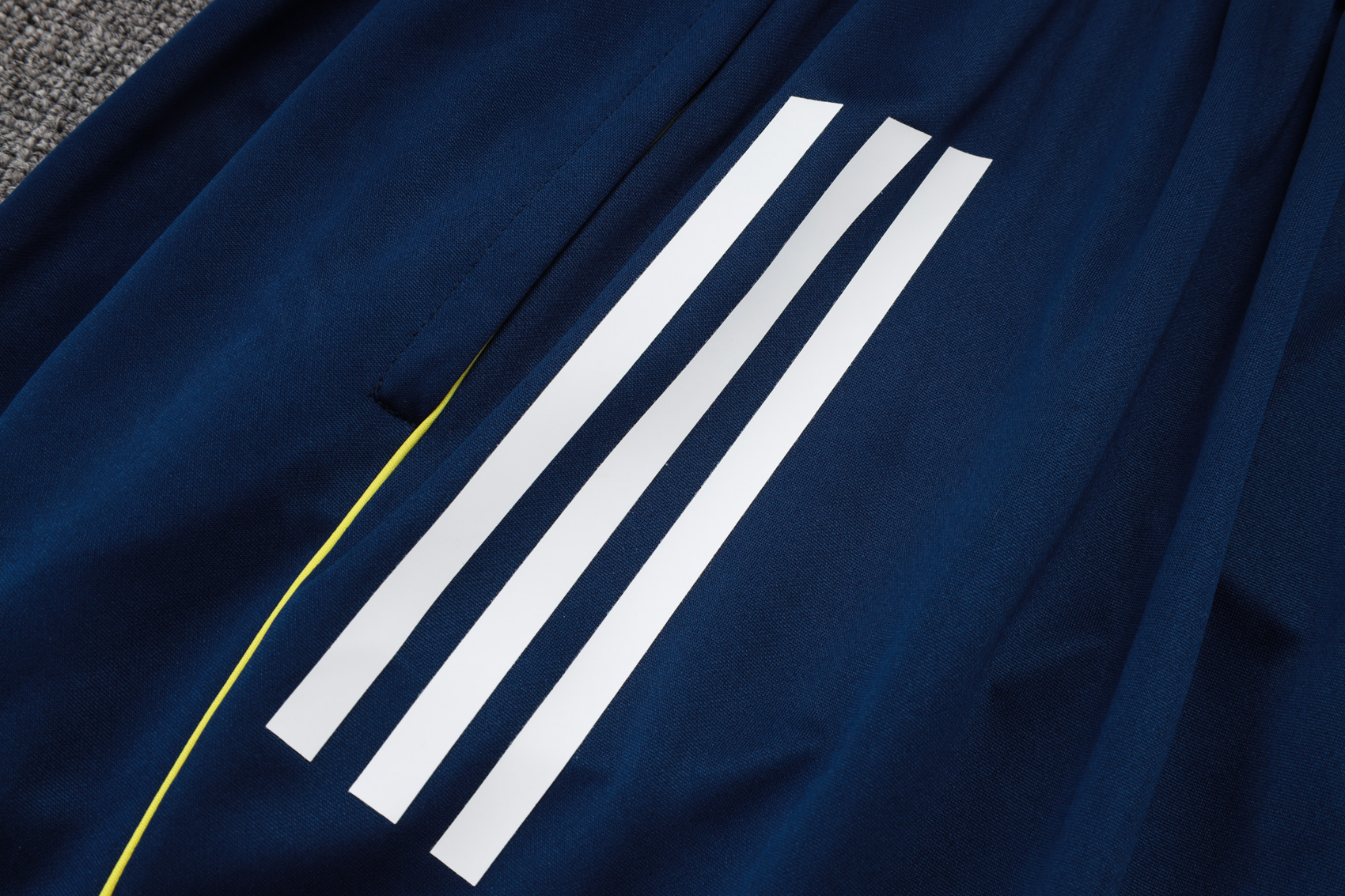 Arsenαl   Sleeveless training suit D2592