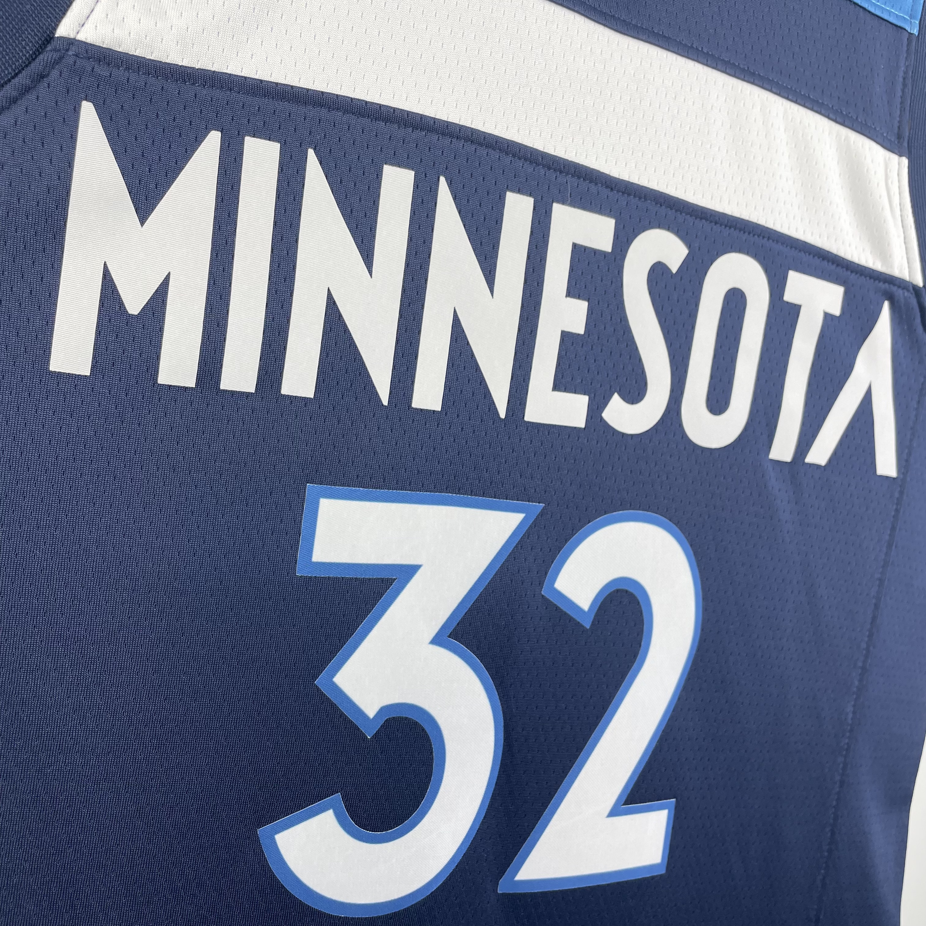 23 SEASON MINNESOTA TIMBERWOLVES AWAY  NO.32 TOWNS