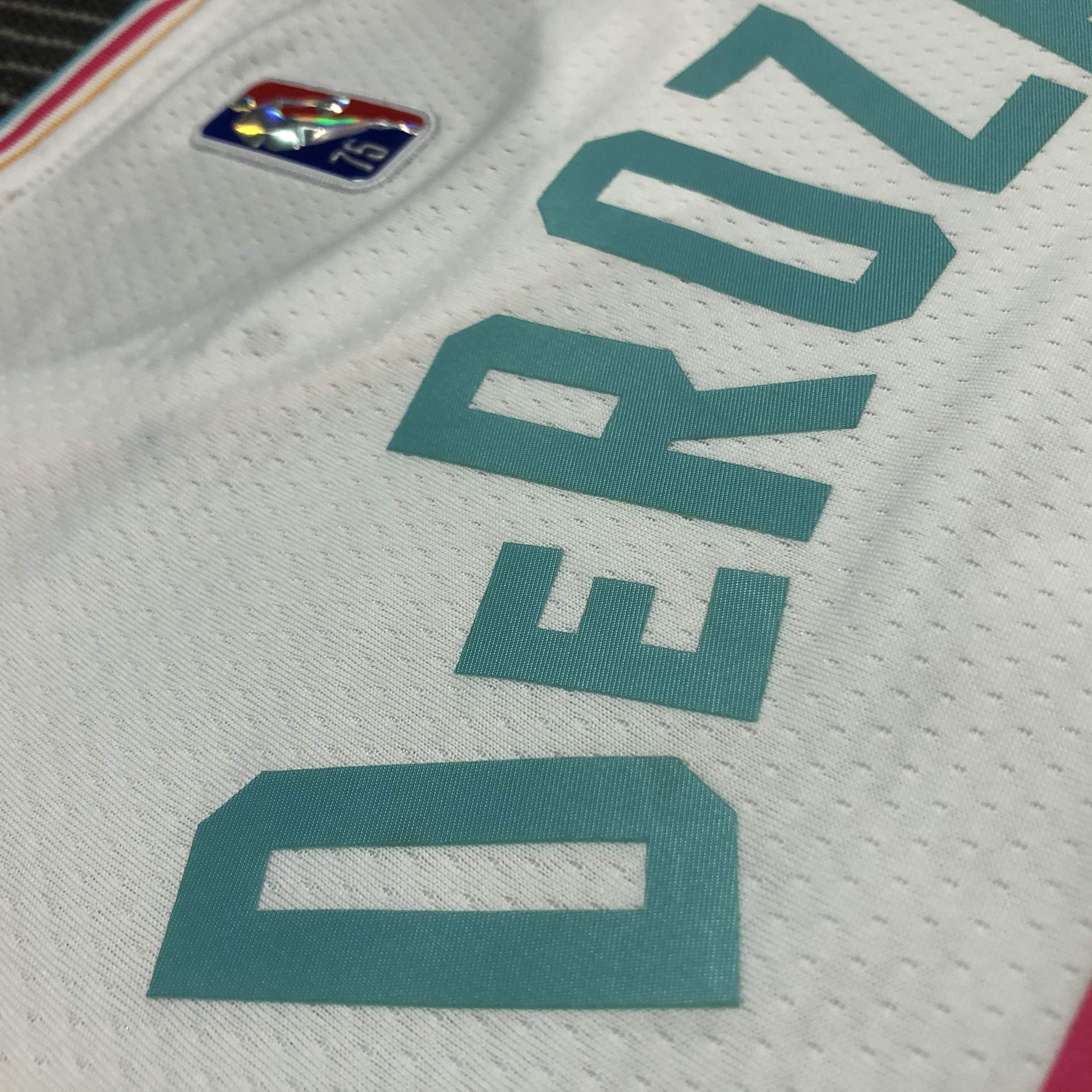 22 Season SAN ANTONIO SPURS City Edition  #10