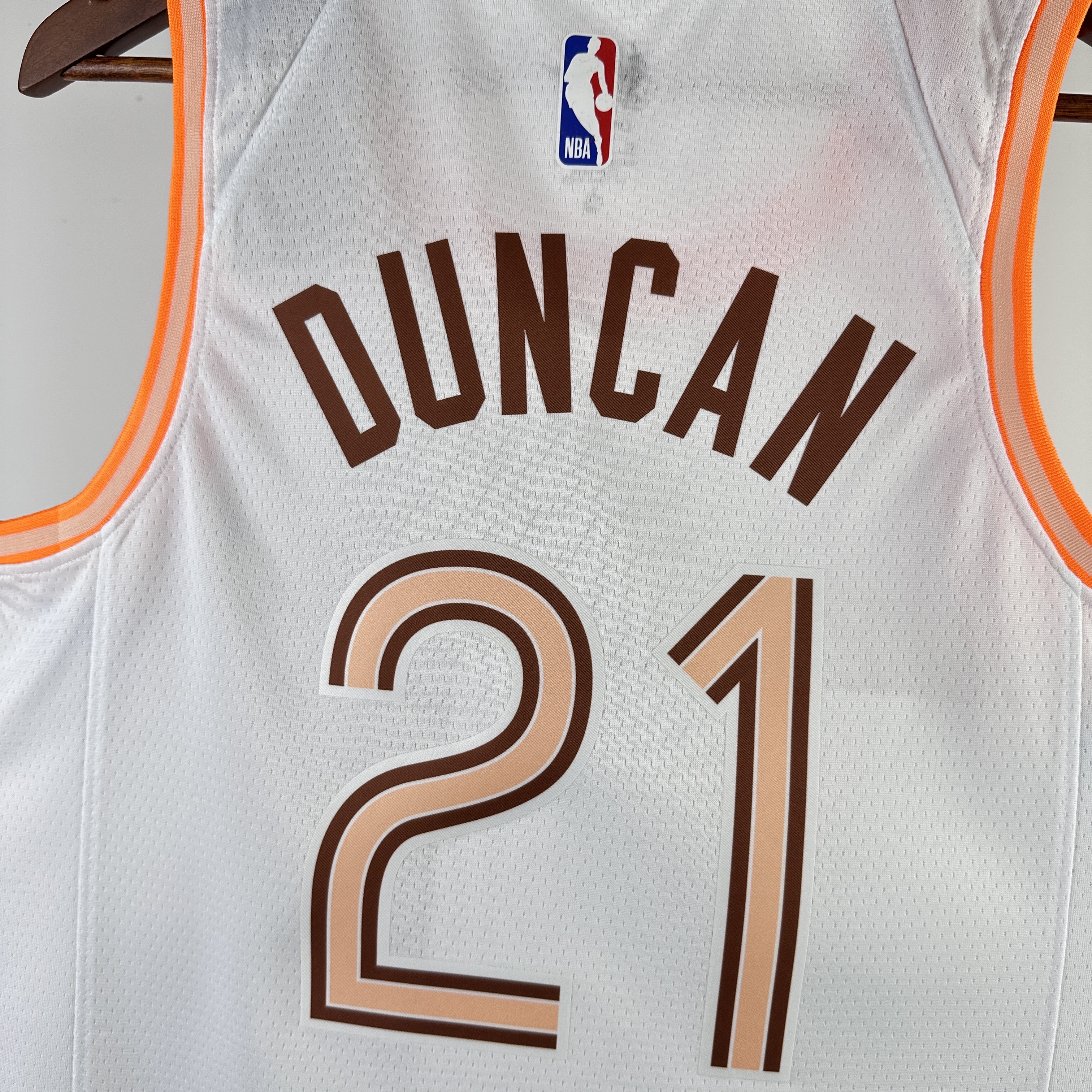 24 SEASON SAN ANTONIO SPURS CITY EDITION  #21 DUNCAN
