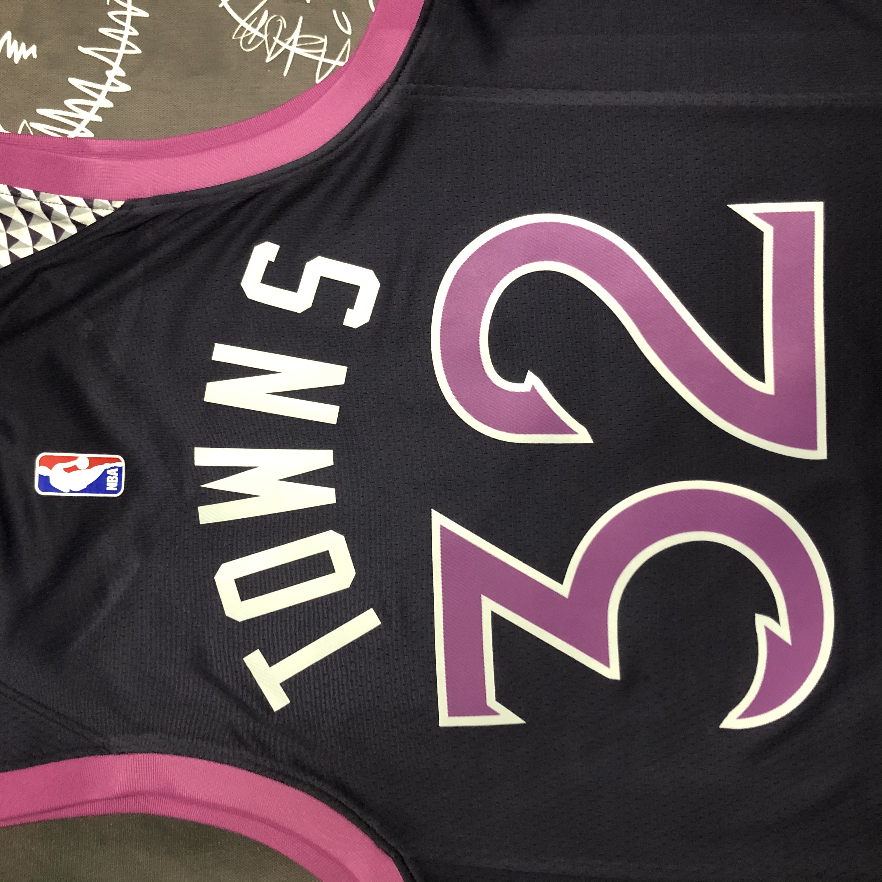 MINNESOTA TIMBERWOLVES PURPLE/ BLACK  NO.32 TOWNS
