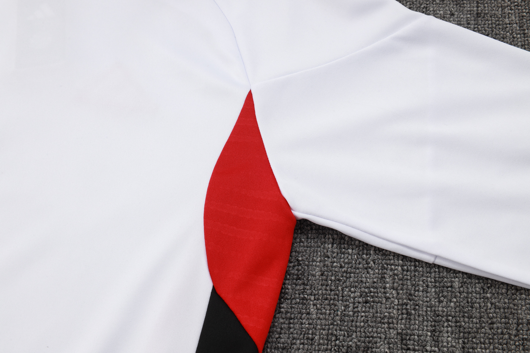 Adult/ Kids Bayern Half Zipper Training Suit B2530