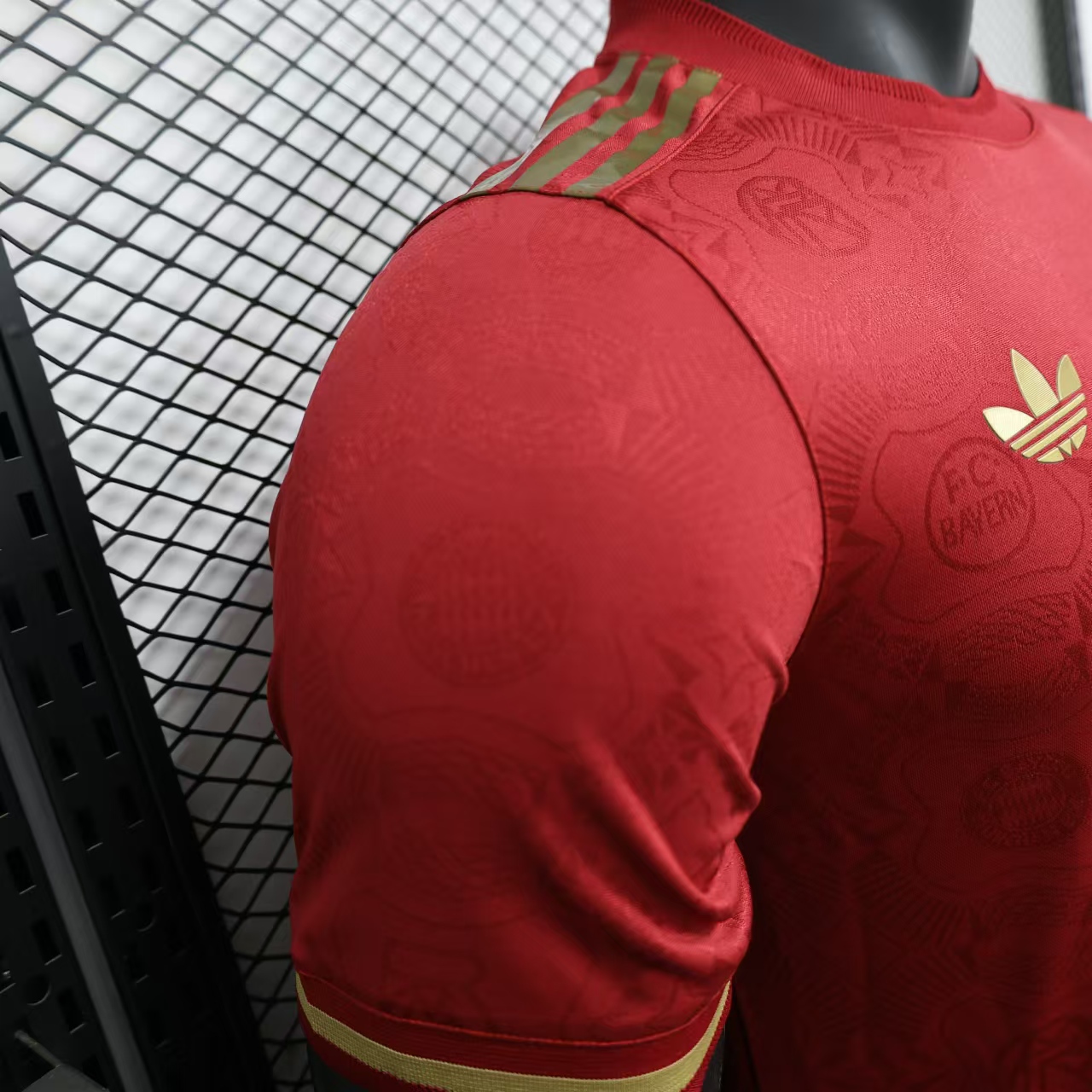 Player version Bayern München 125th Year Special