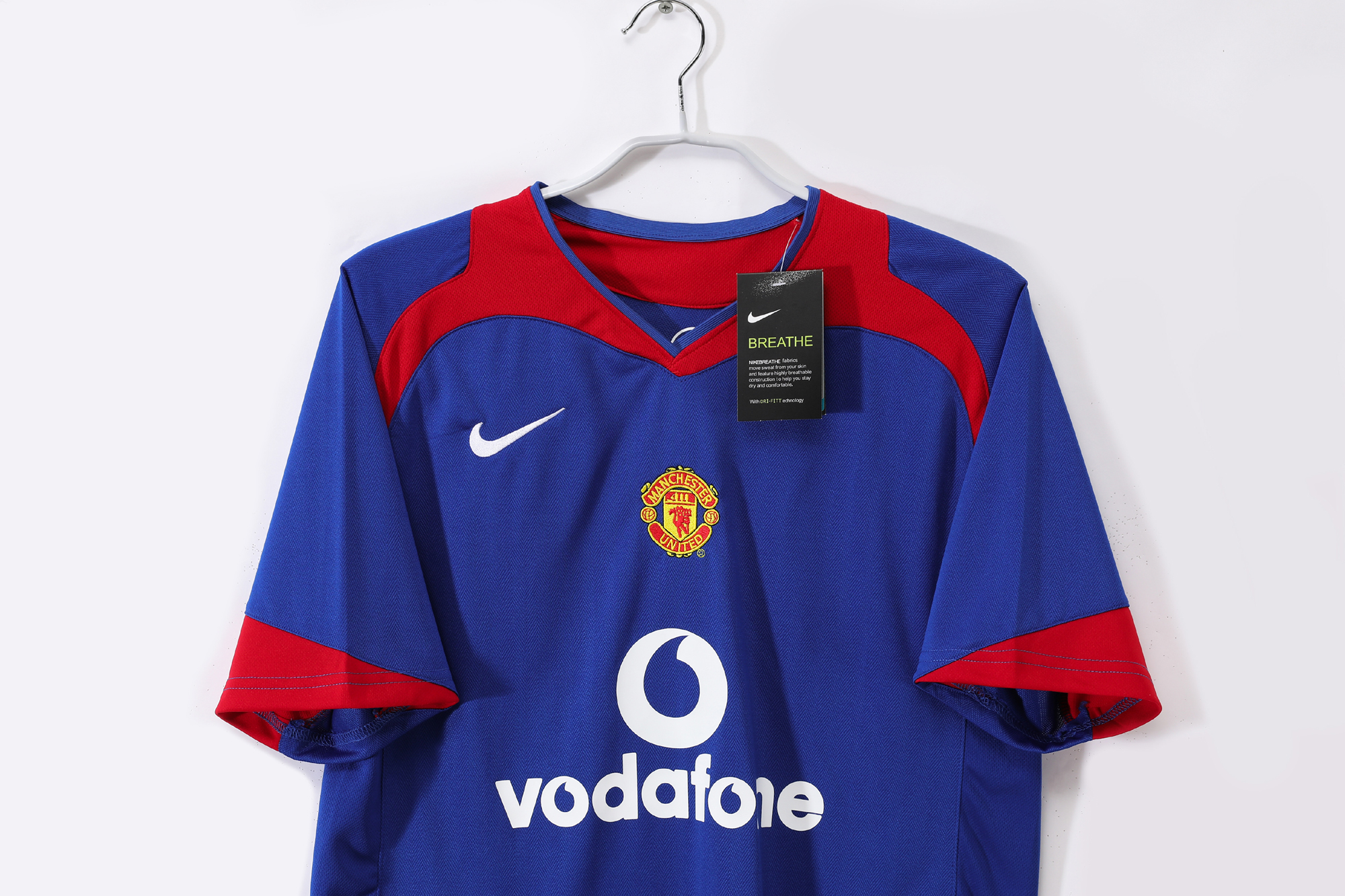 Retro Manchester United 2005/06 Away