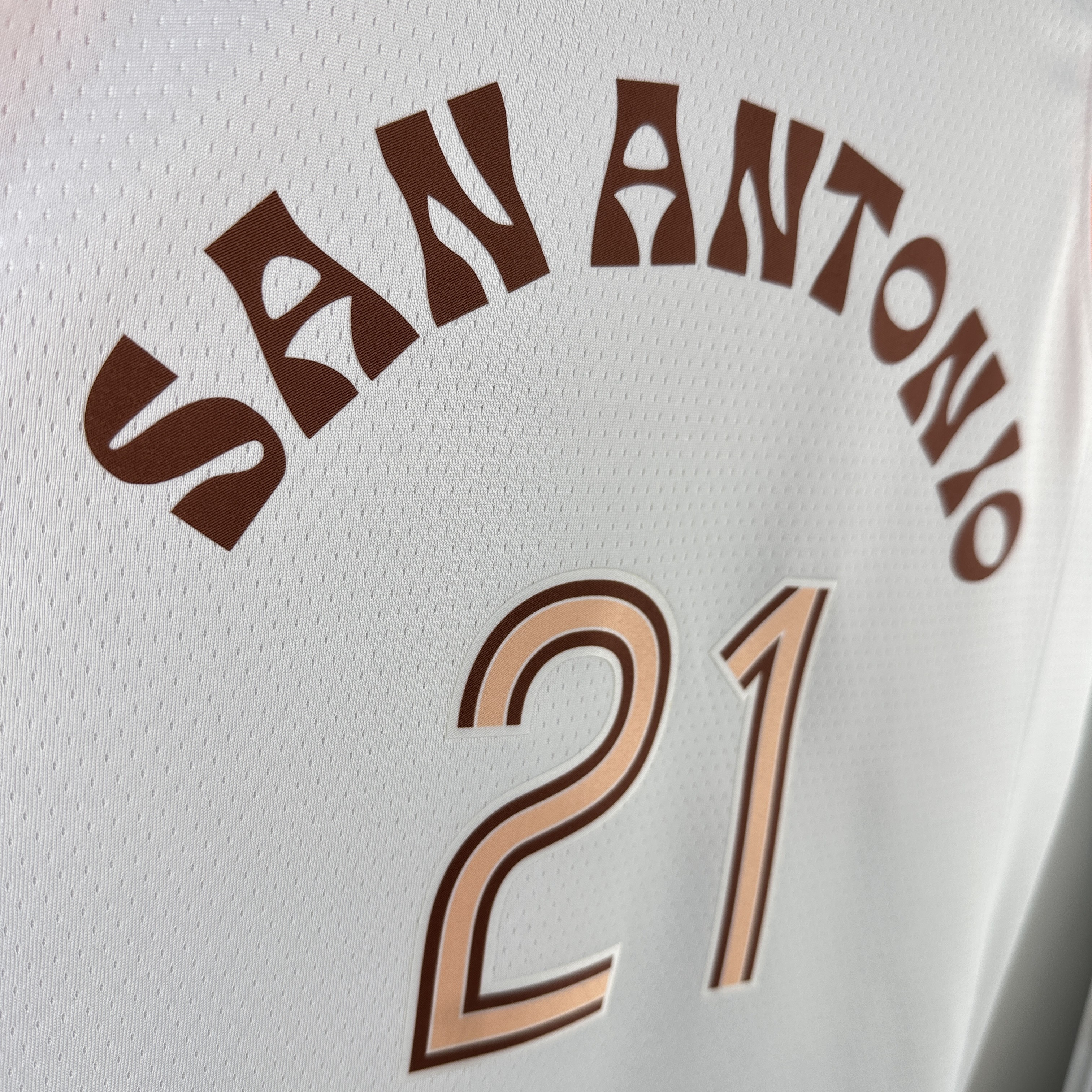 24 SEASON SAN ANTONIO SPURS CITY EDITION  #21 DUNCAN