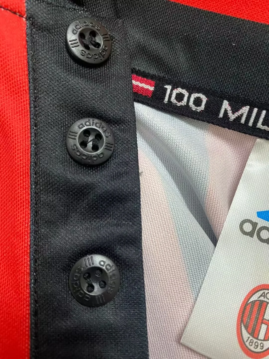 Retro 99/00 AC Milan Home Long Sleeve